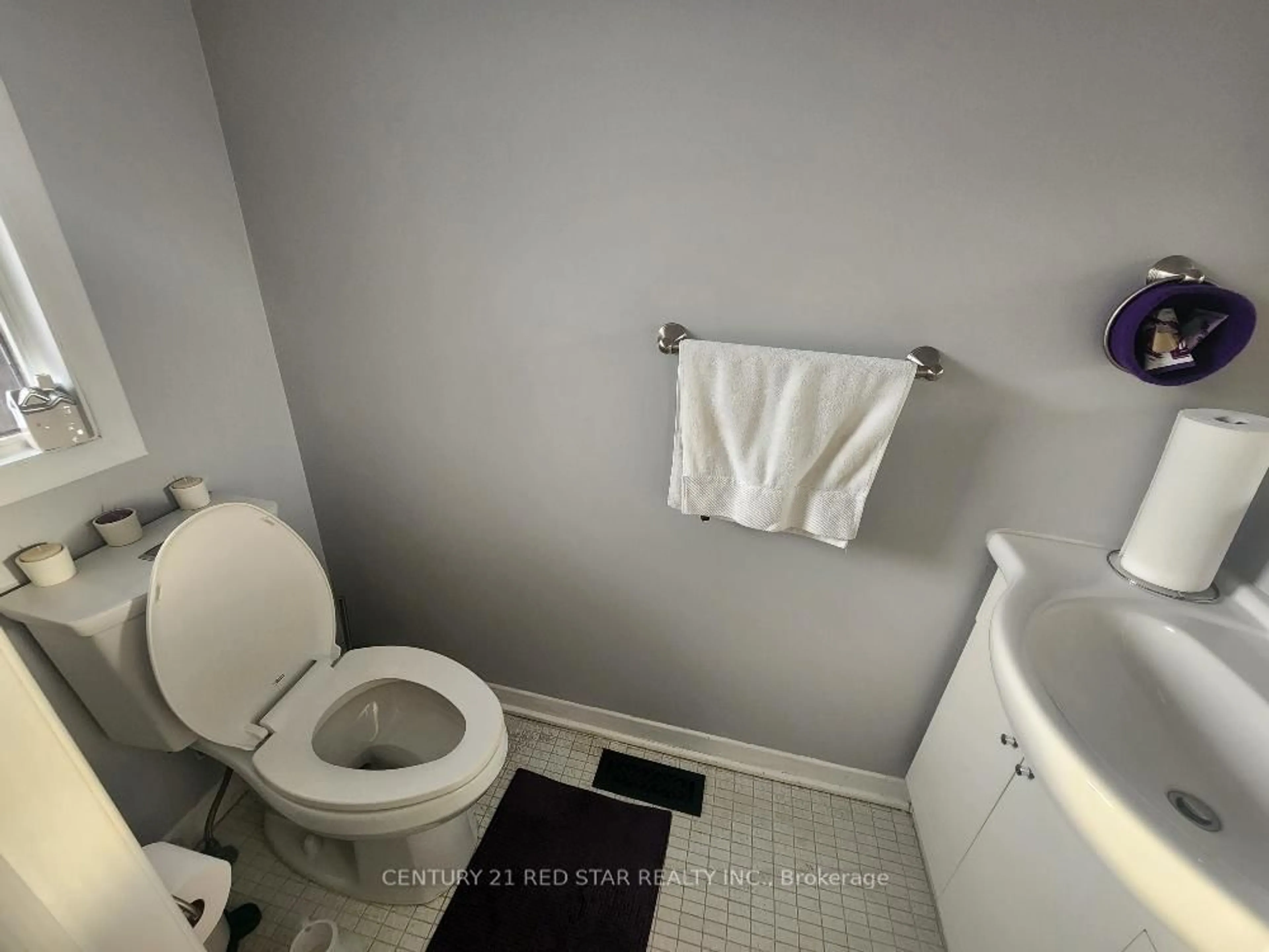 A pic of a room for 266 Simonston Blvd, Markham Ontario L3T 4T5