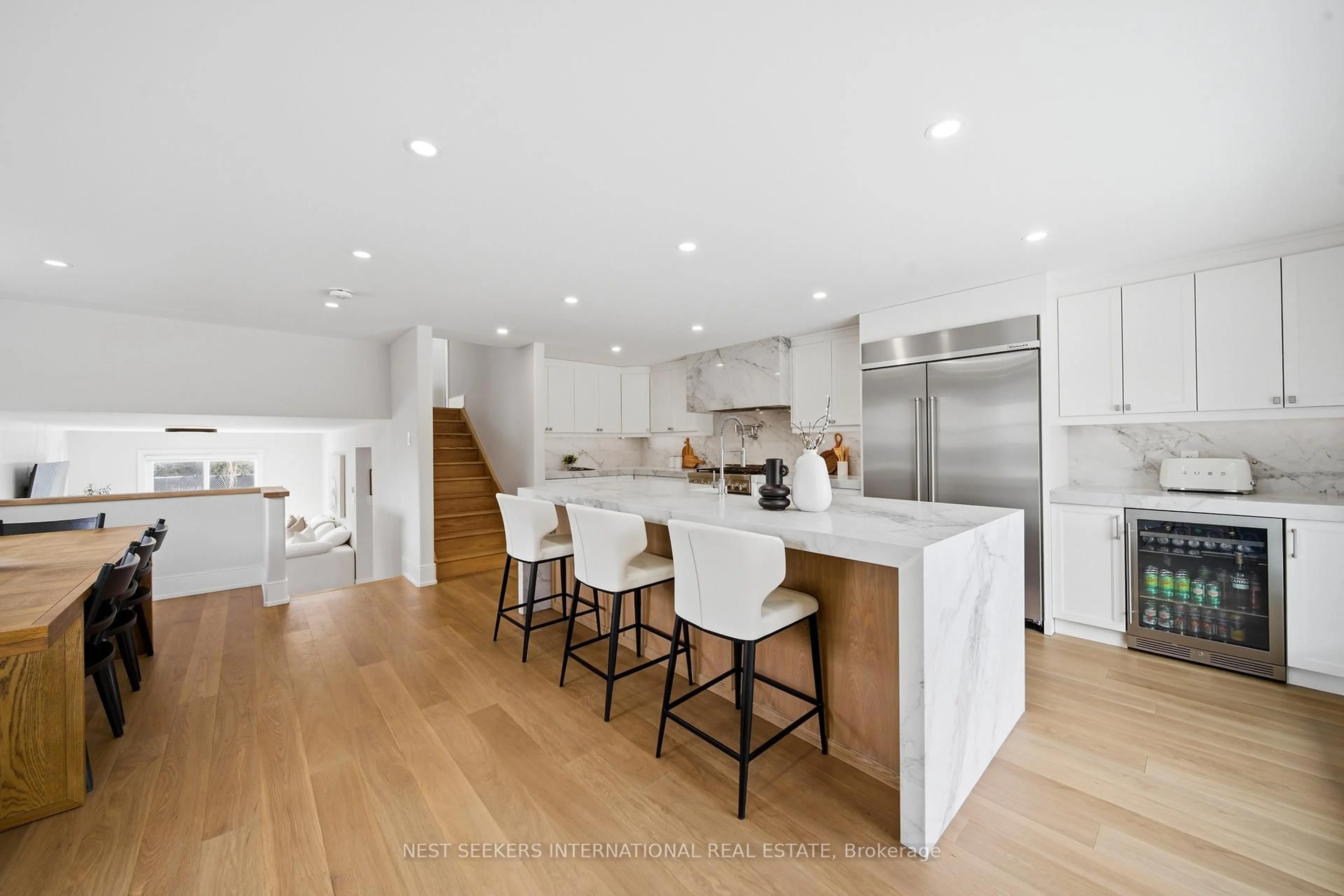 Open concept kitchen, unknown for 5105 Lloydtown Aurora Rd, King Ontario L7B 0E2