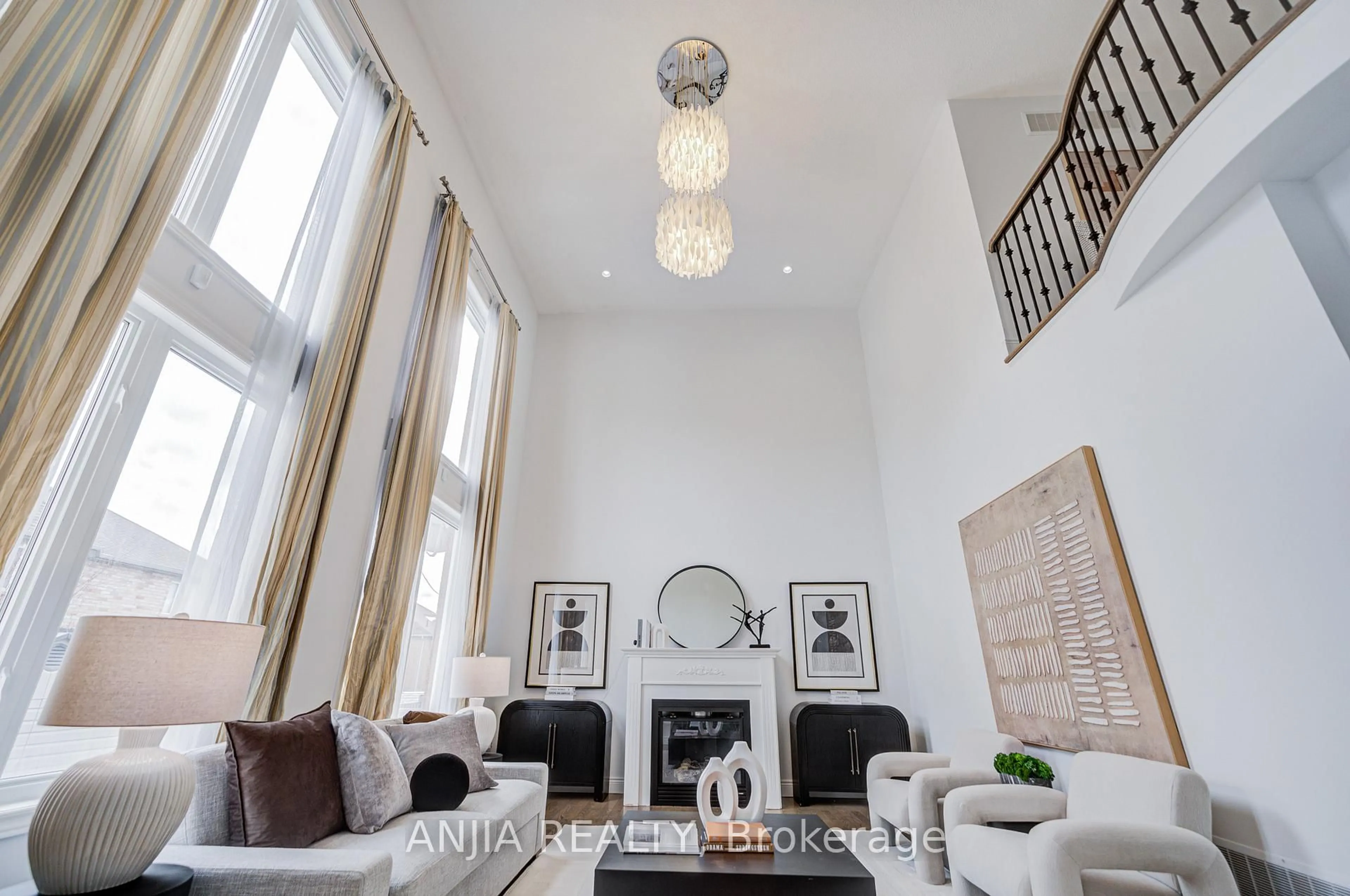 Living room with furniture, unknown for 10 Golden Meadow Dr, Markham Ontario L6E 1V8