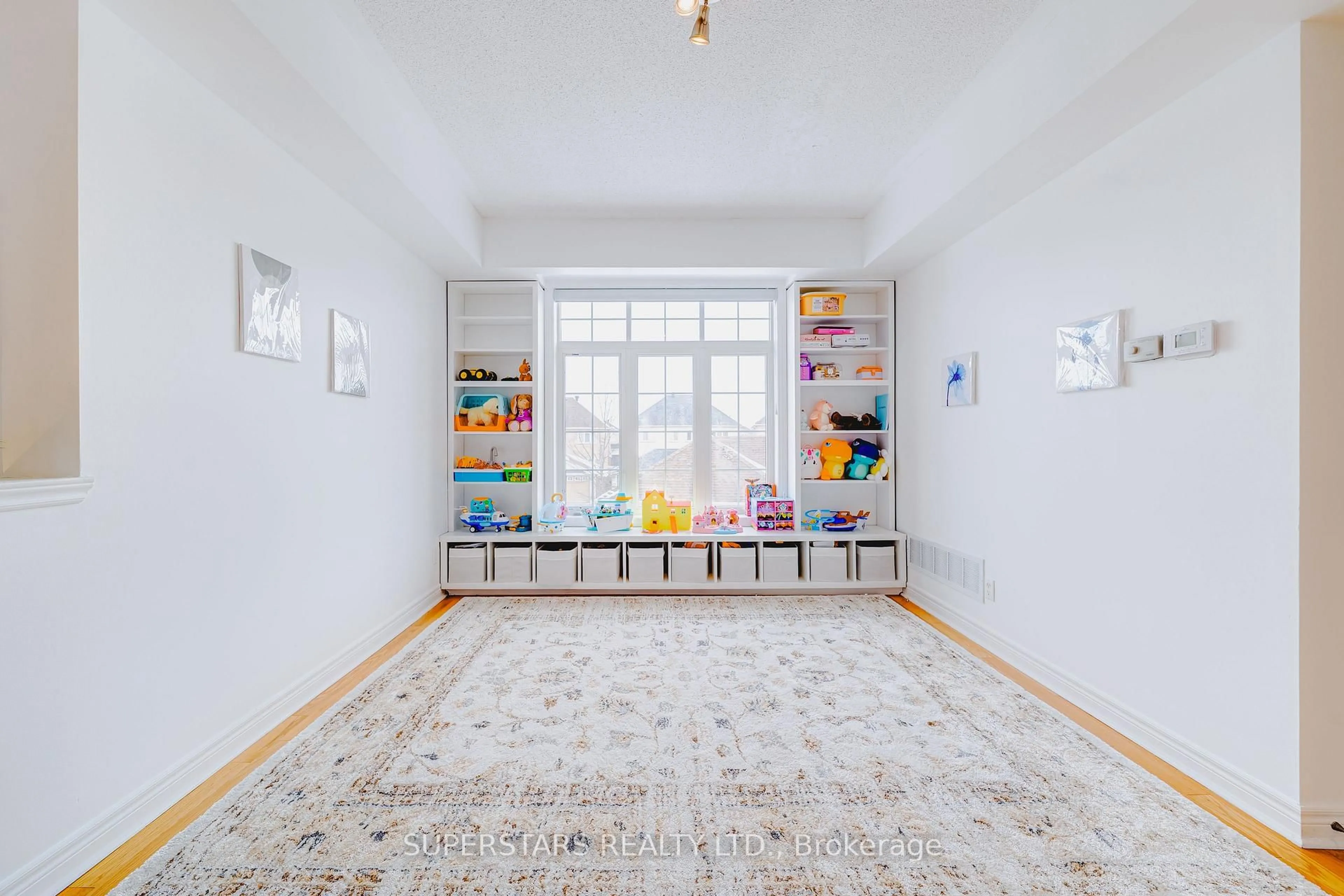 Unknown for 30 Greensborough Village Circ #22, Markham Ontario L6E 1Z1