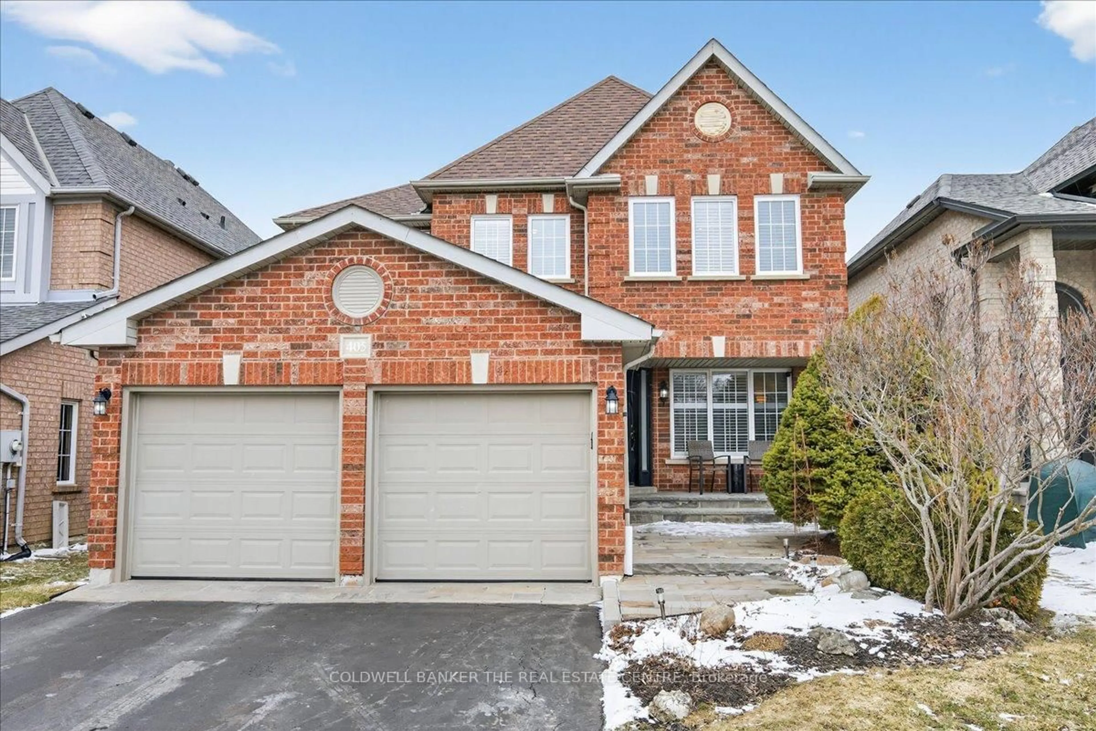 Home with brick exterior material, street for 405 Silken Laumann Dr, Newmarket Ontario L3X 2J1