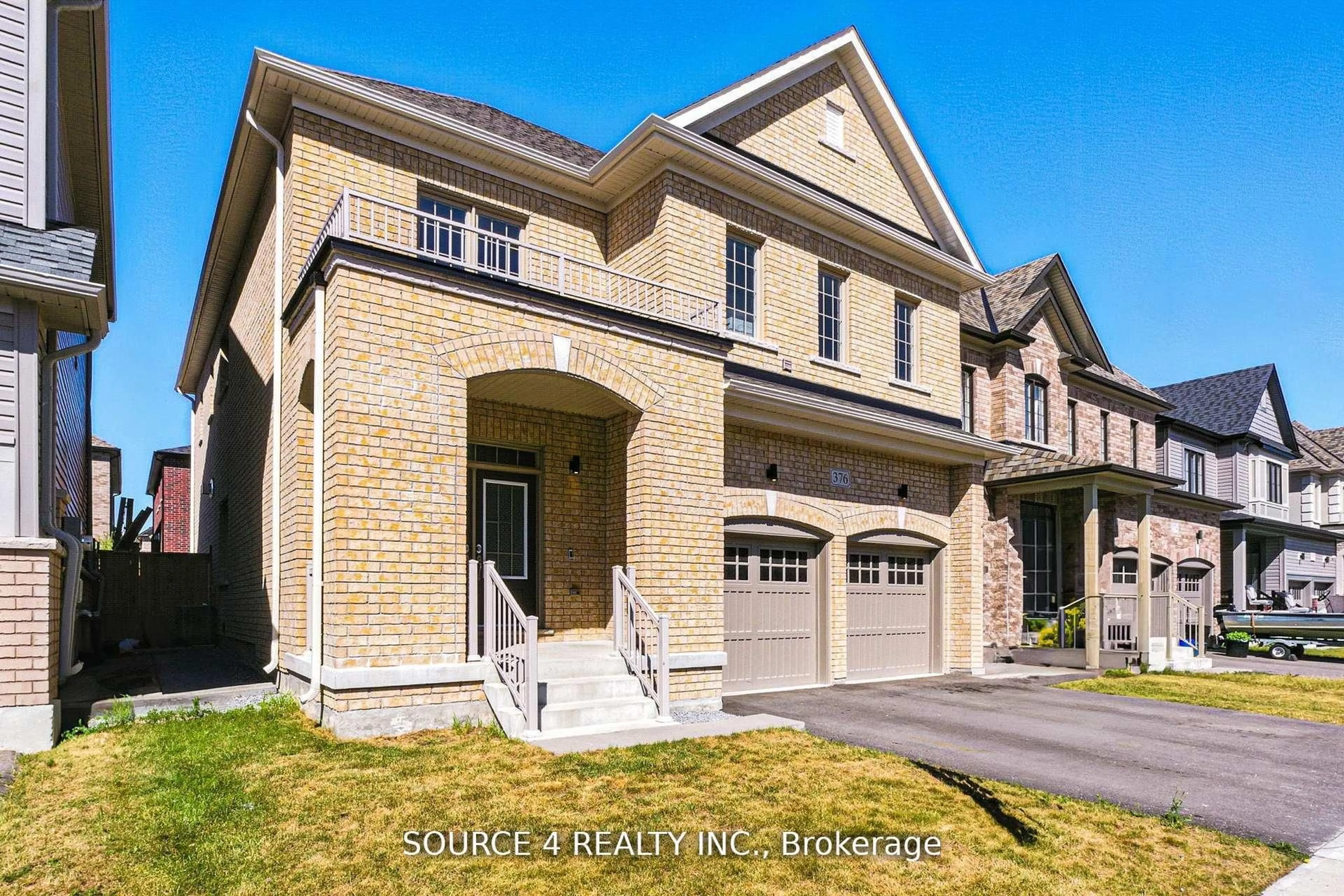 Home with brick exterior material, street for 376 Danny Wheeler Blvd, Georgina Ontario L4P 0K2