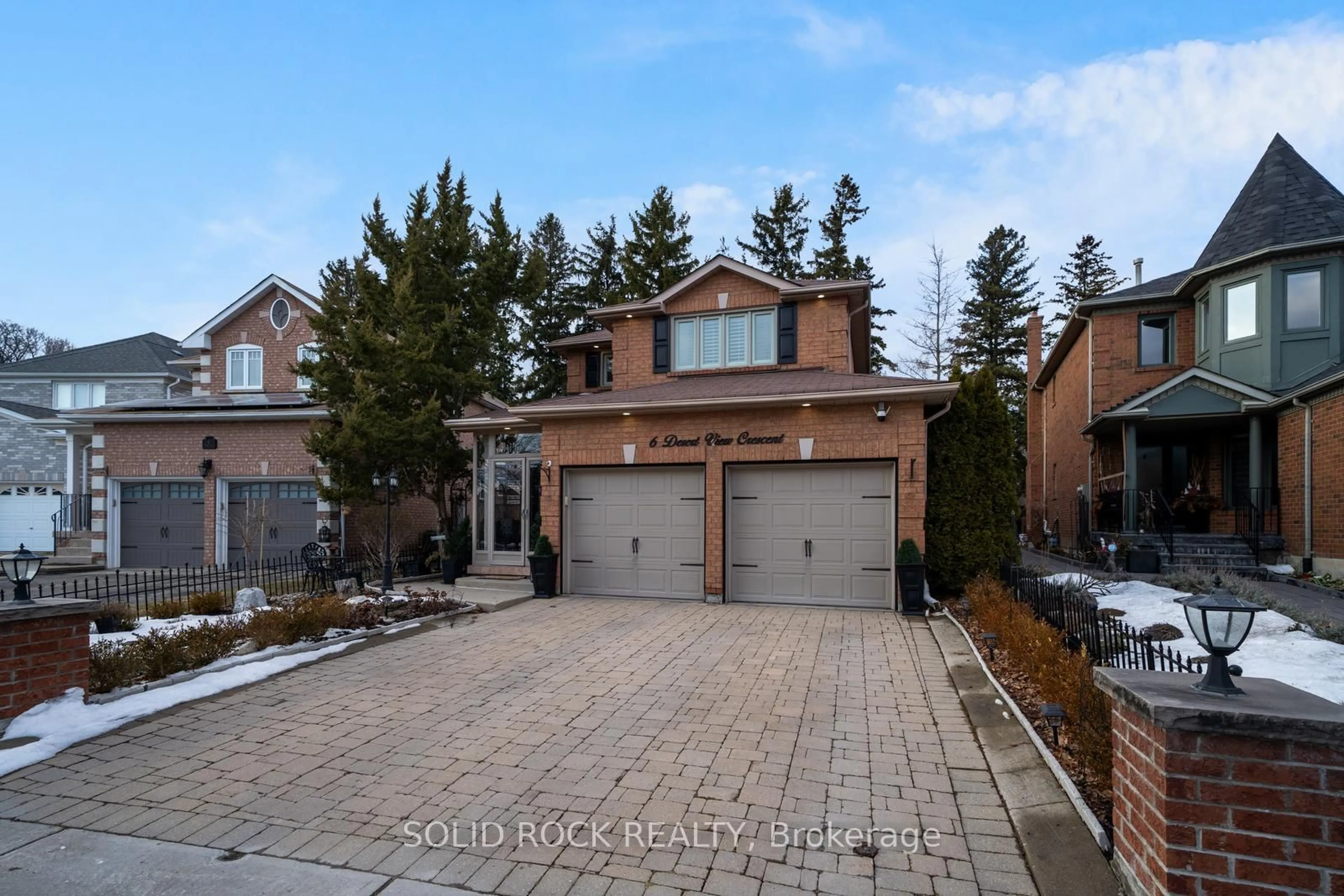 Home with brick exterior material, street for 6 Desert View Cres, Richmond Hill Ontario L4C 0E2