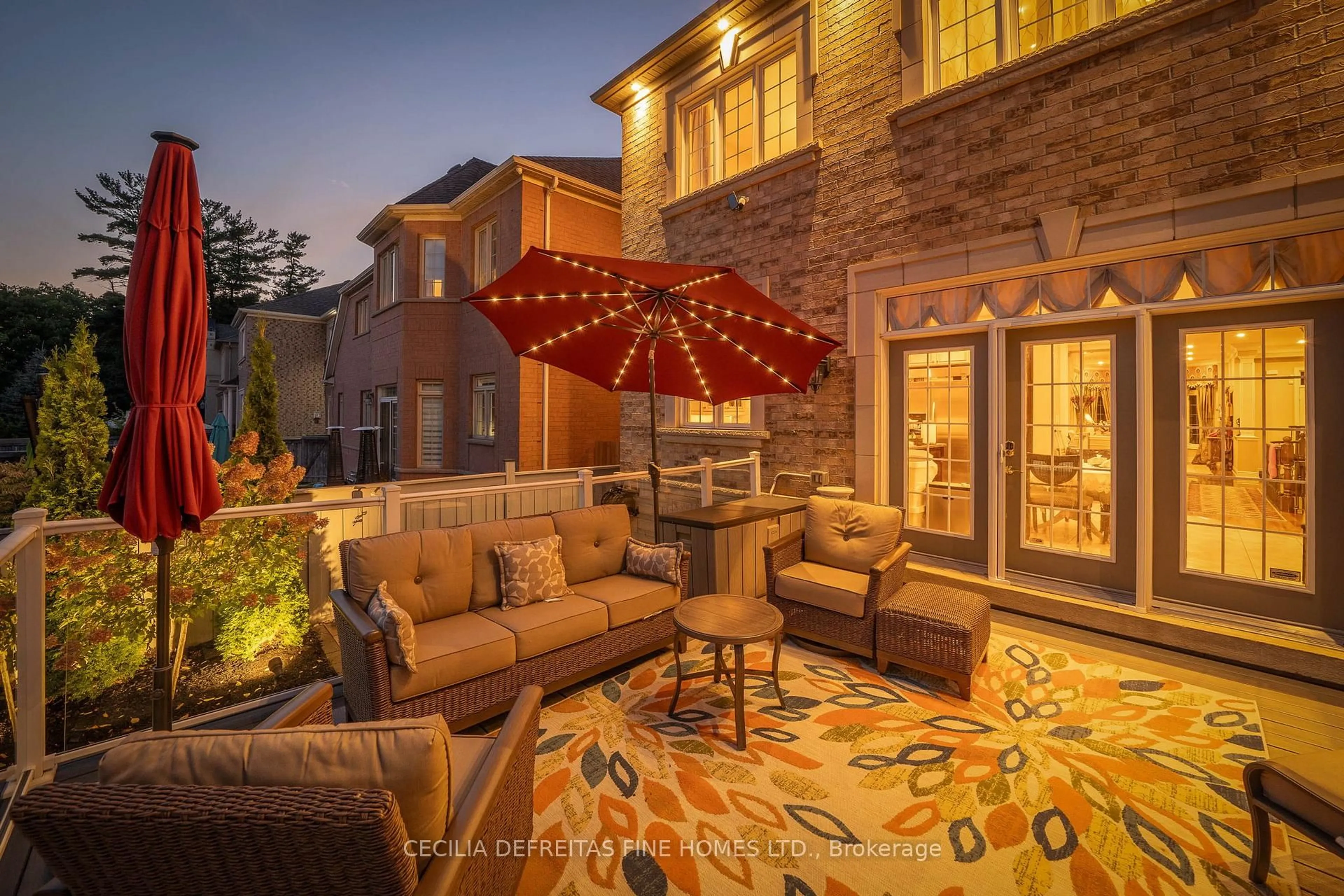 Patio, street for 11 Beauvista Crt, Vaughan Ontario L4H 3G6