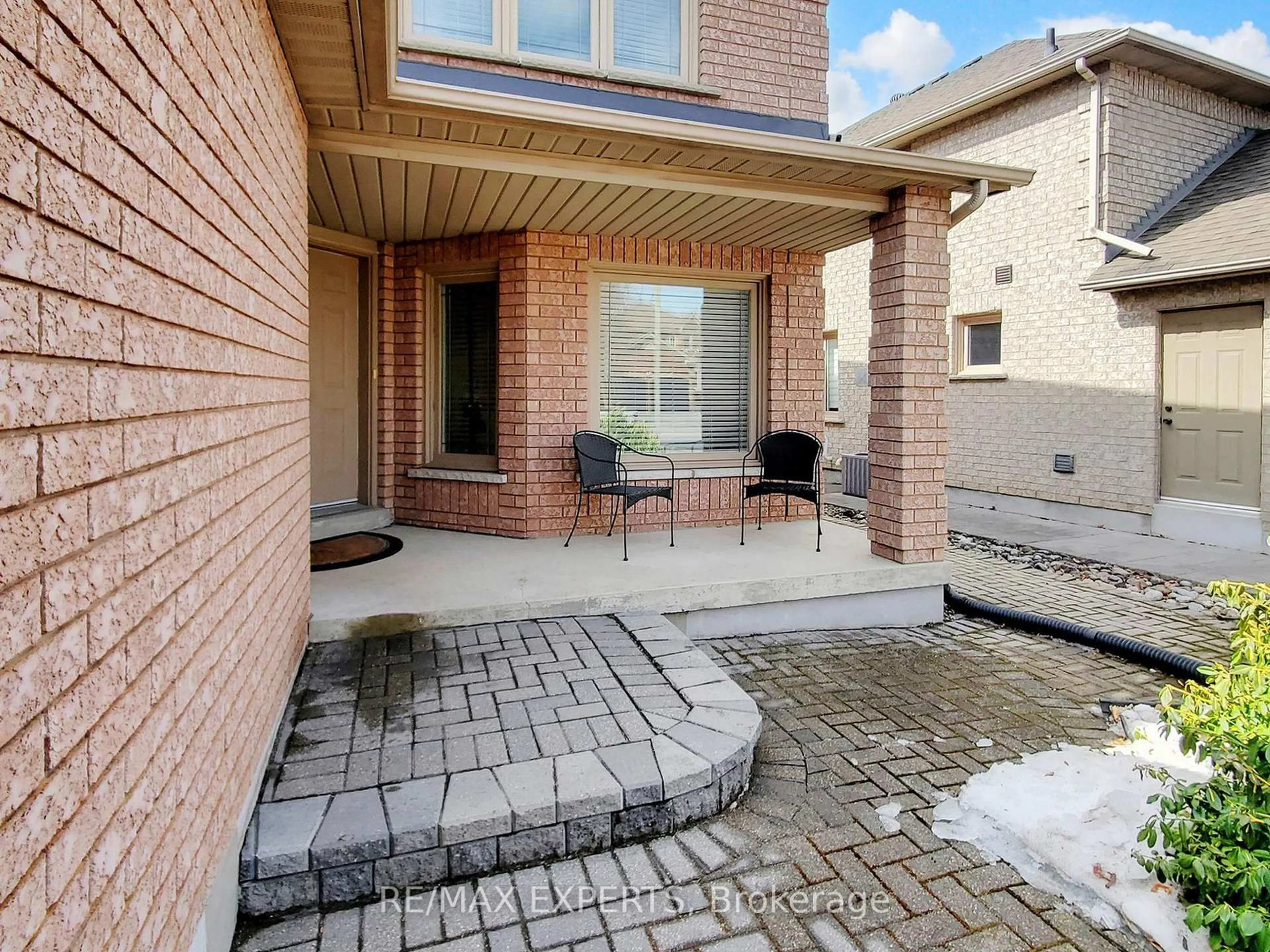 Home with brick exterior material, street for 151 Veneto Dr, Vaughan Ontario L4L 8X6