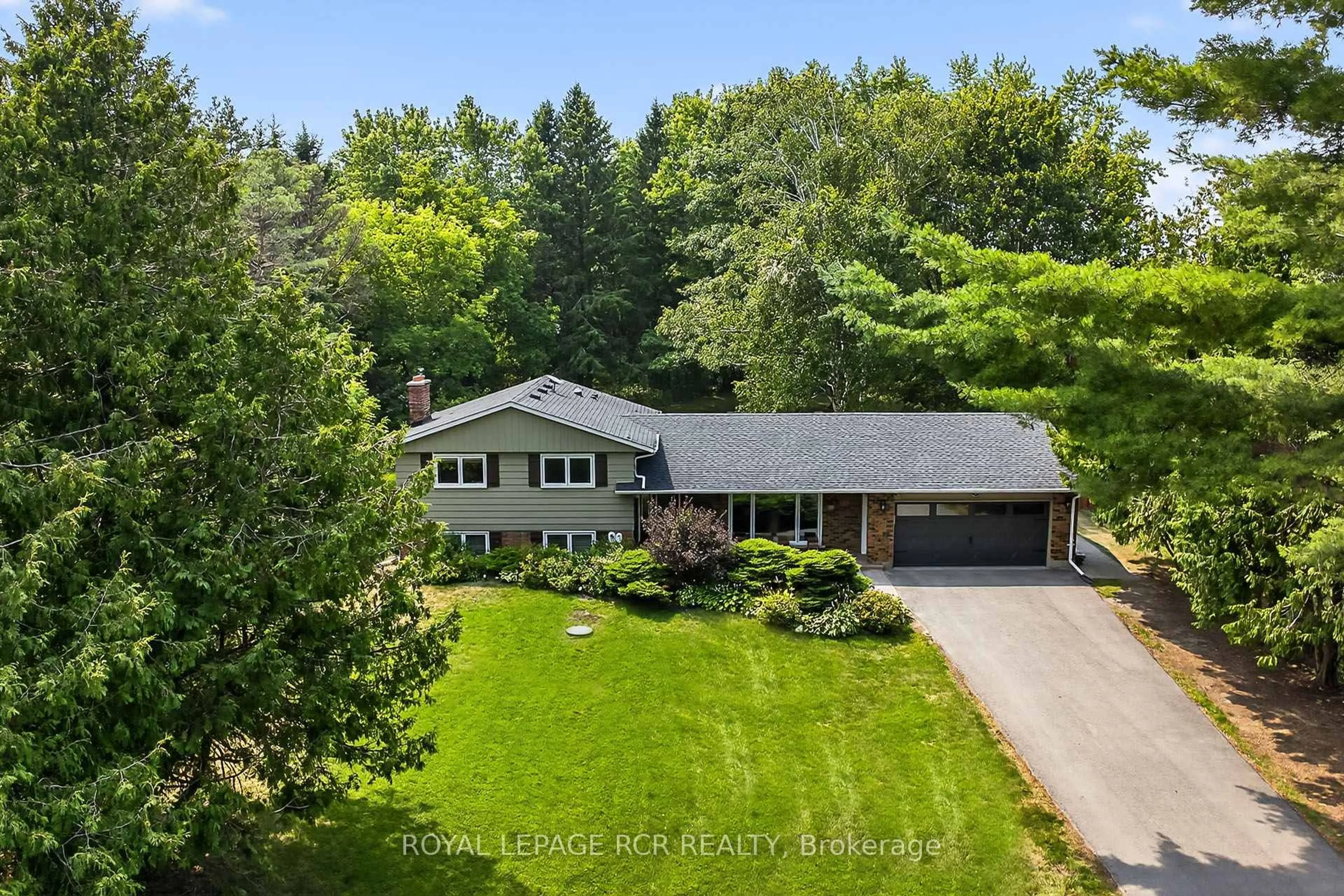 A pic from outside/outdoor area/front of a property/back of a property/a pic from drone, unknown for 7140 Concession 3 Rd, Uxbridge Ontario L9P 1R1