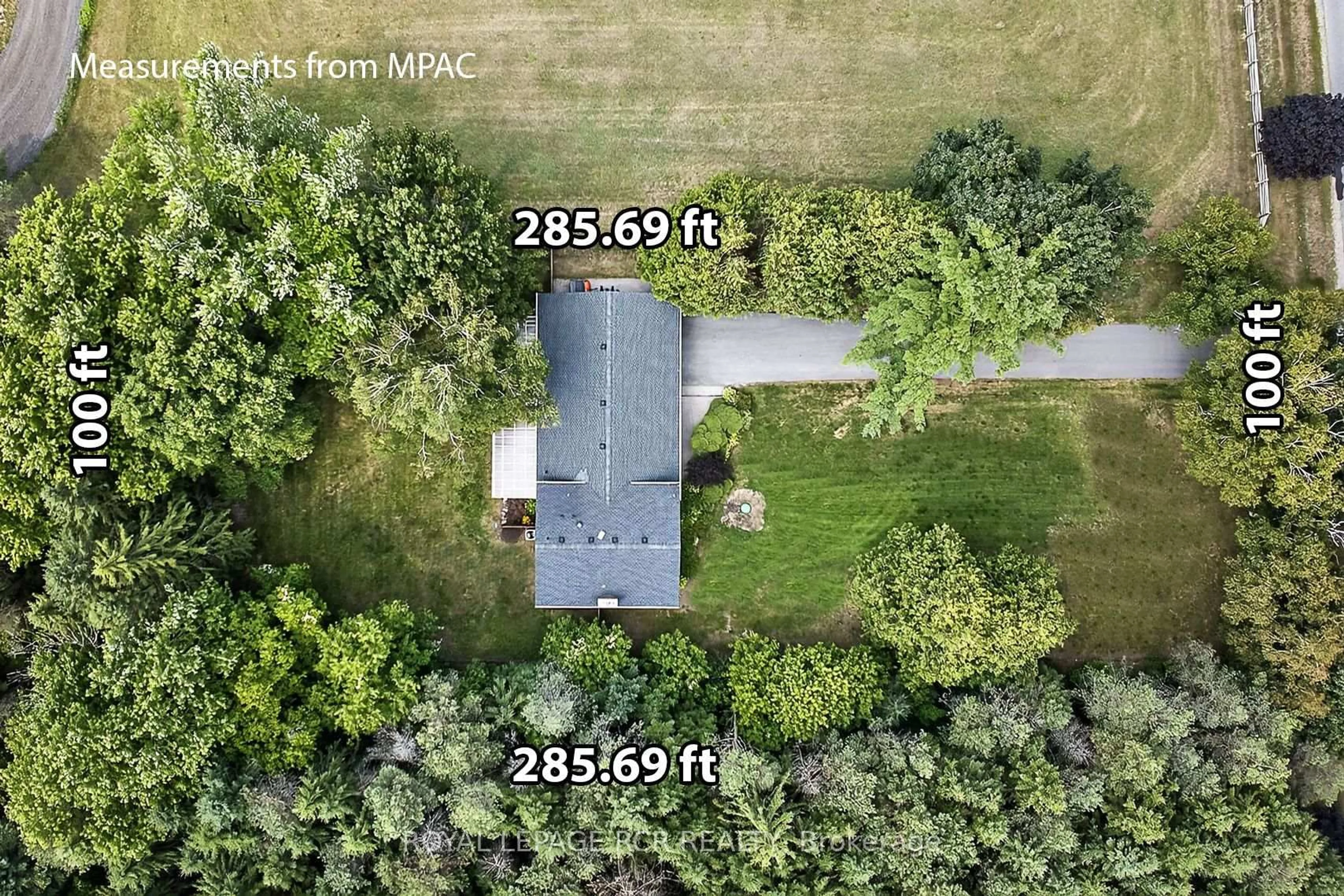 A pic from outside/outdoor area/front of a property/back of a property/a pic from drone, unknown for 7140 Concession 3 Rd, Uxbridge Ontario L9P 1R1