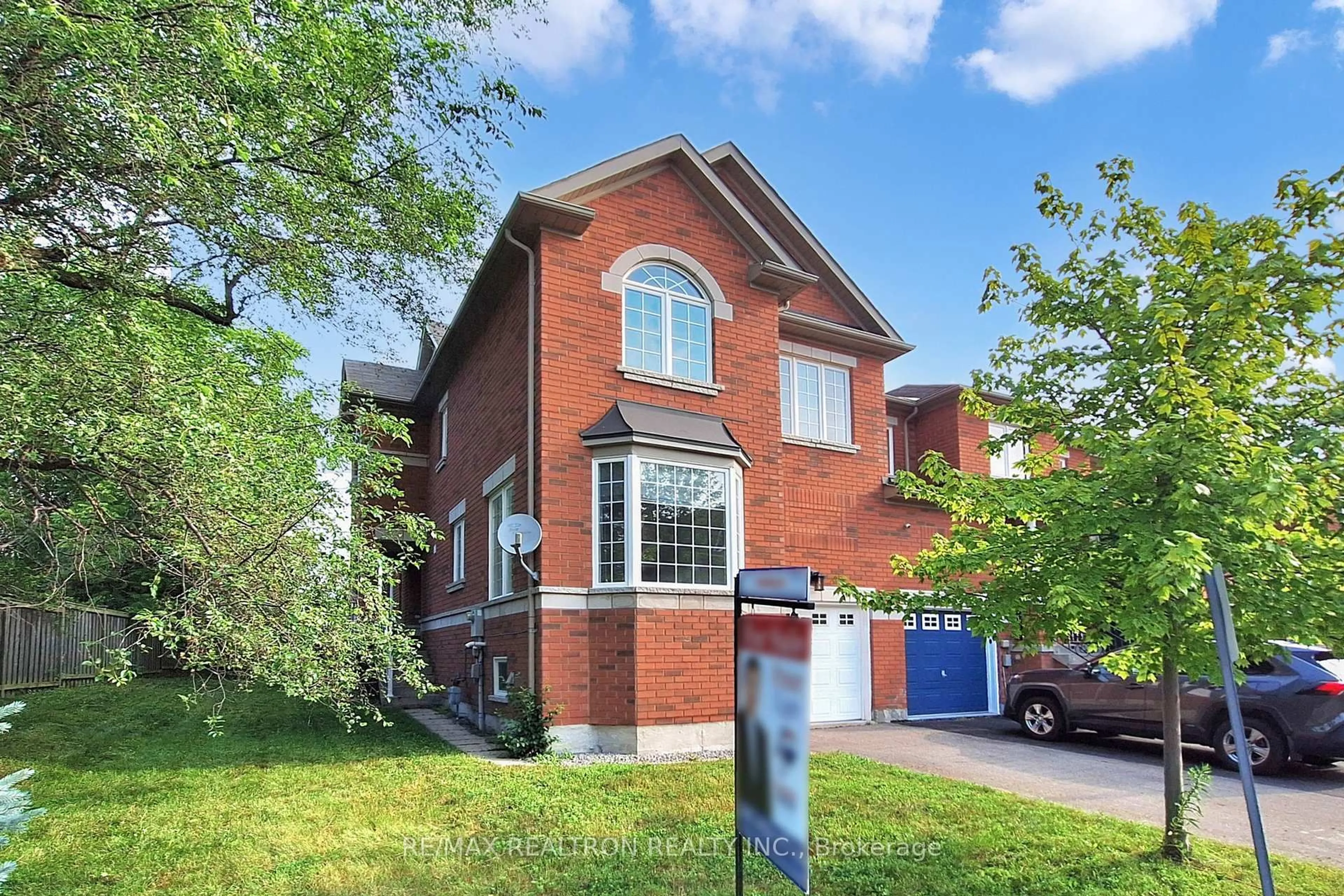 Home with brick exterior material, street for 8 Townwood Dr #86, Richmond Hill Ontario L4E 4Y3