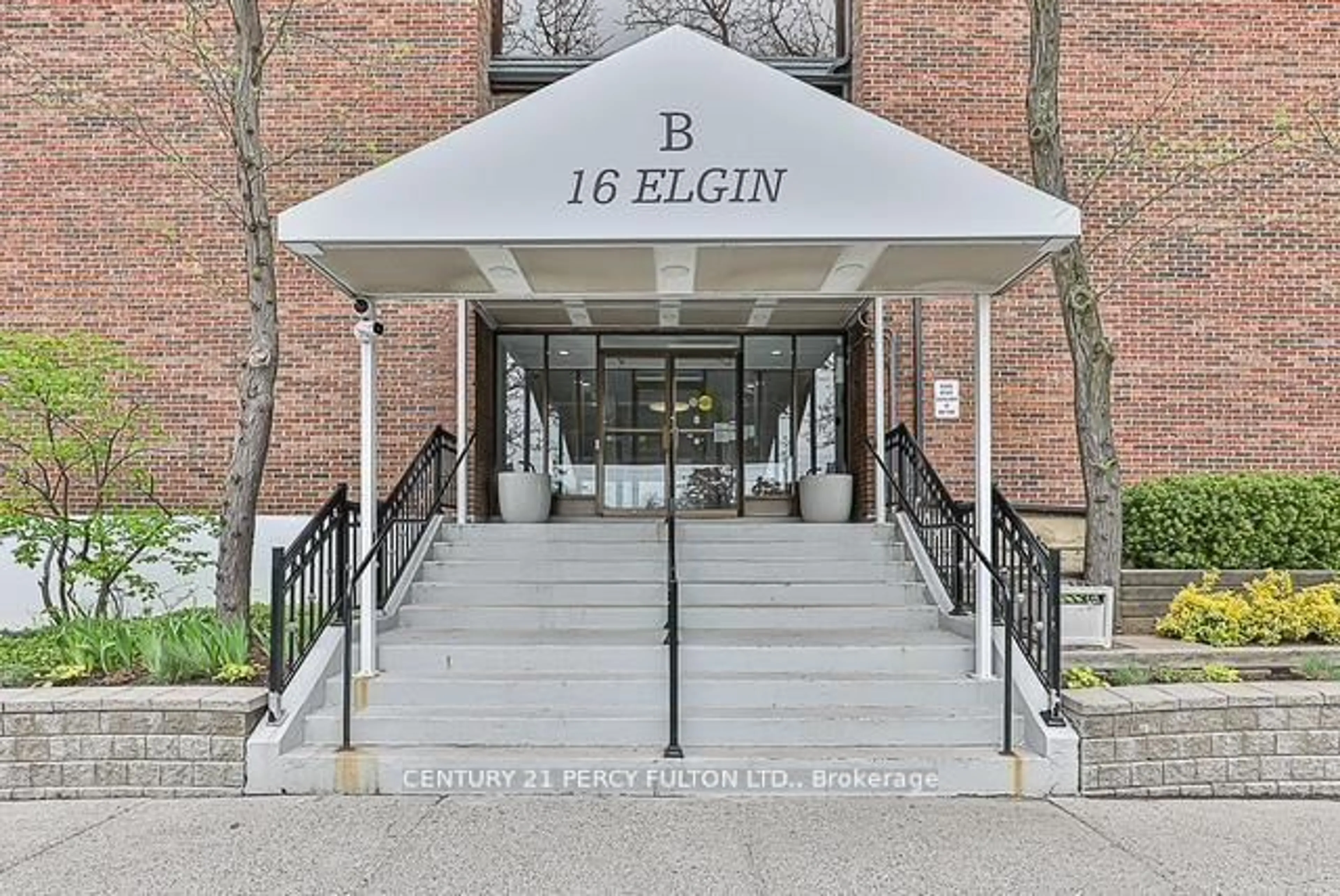 Indoor foyer for 16B Elgin St #271, Markham Ontario L3T 4T4