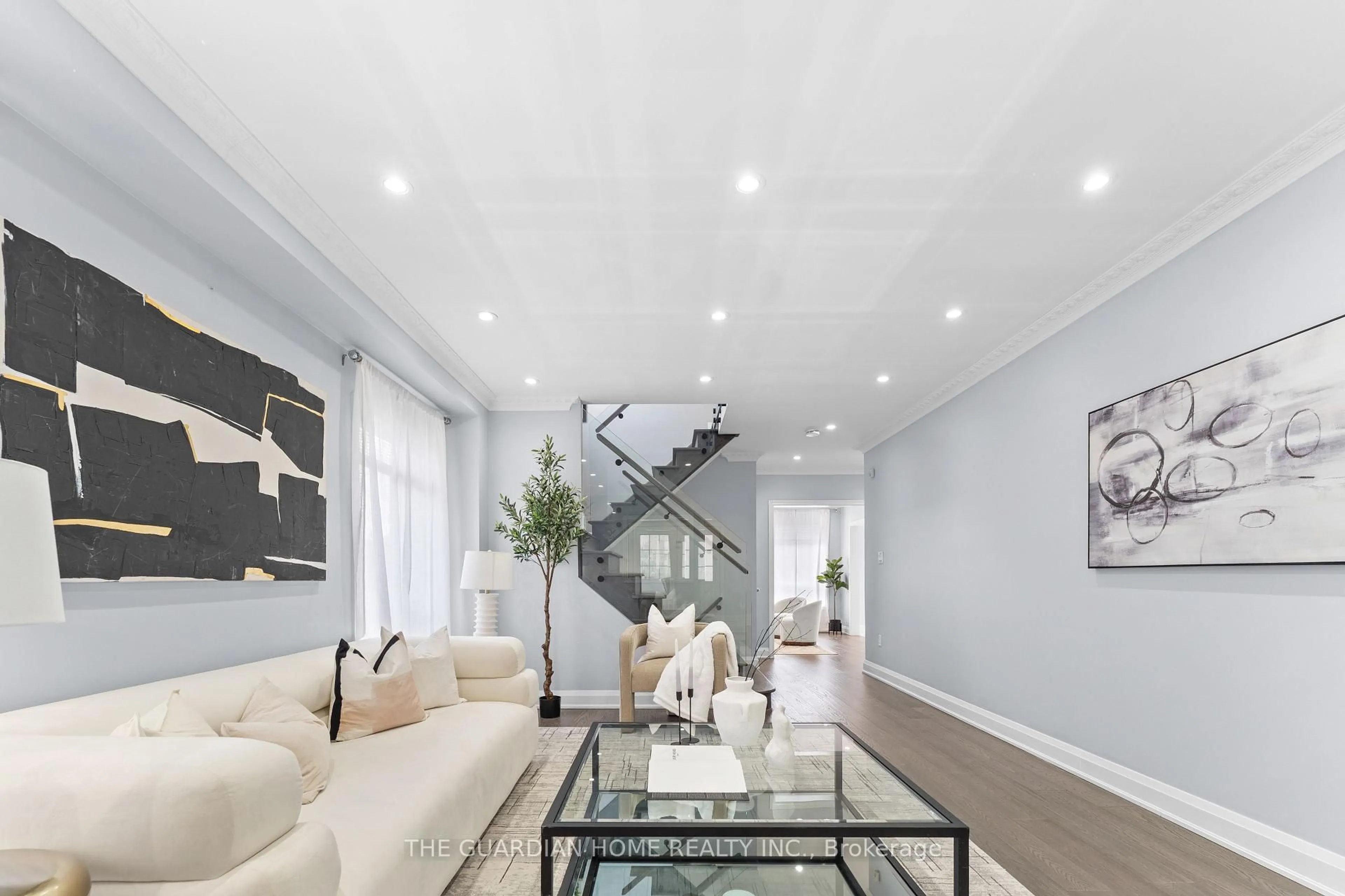 Unknown for 73 Crowther Dr, Newmarket Ontario L3X 3G4