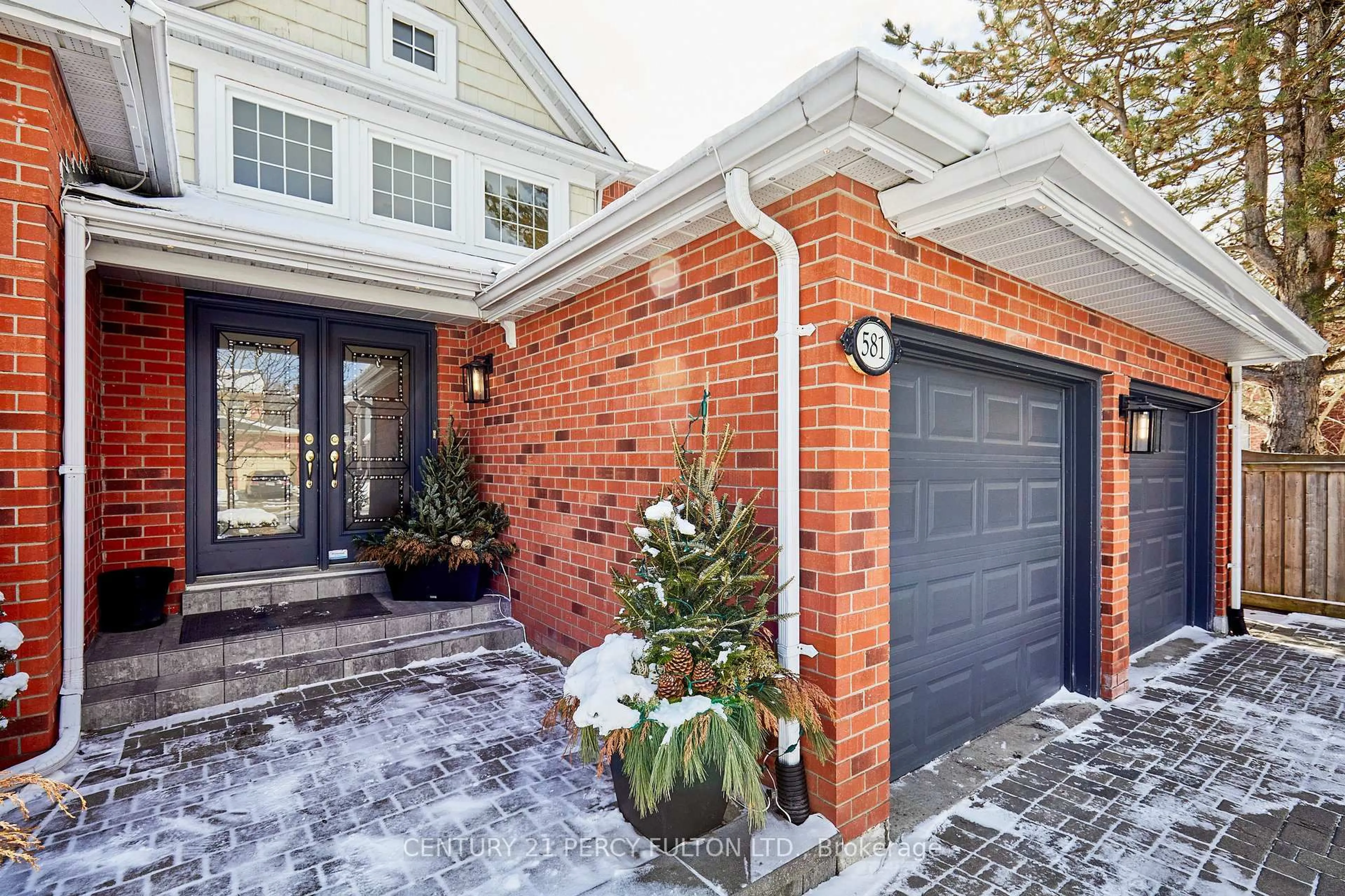Home with brick exterior material, street for 581 Carlton Rd, Markham Ontario L3R 0G2