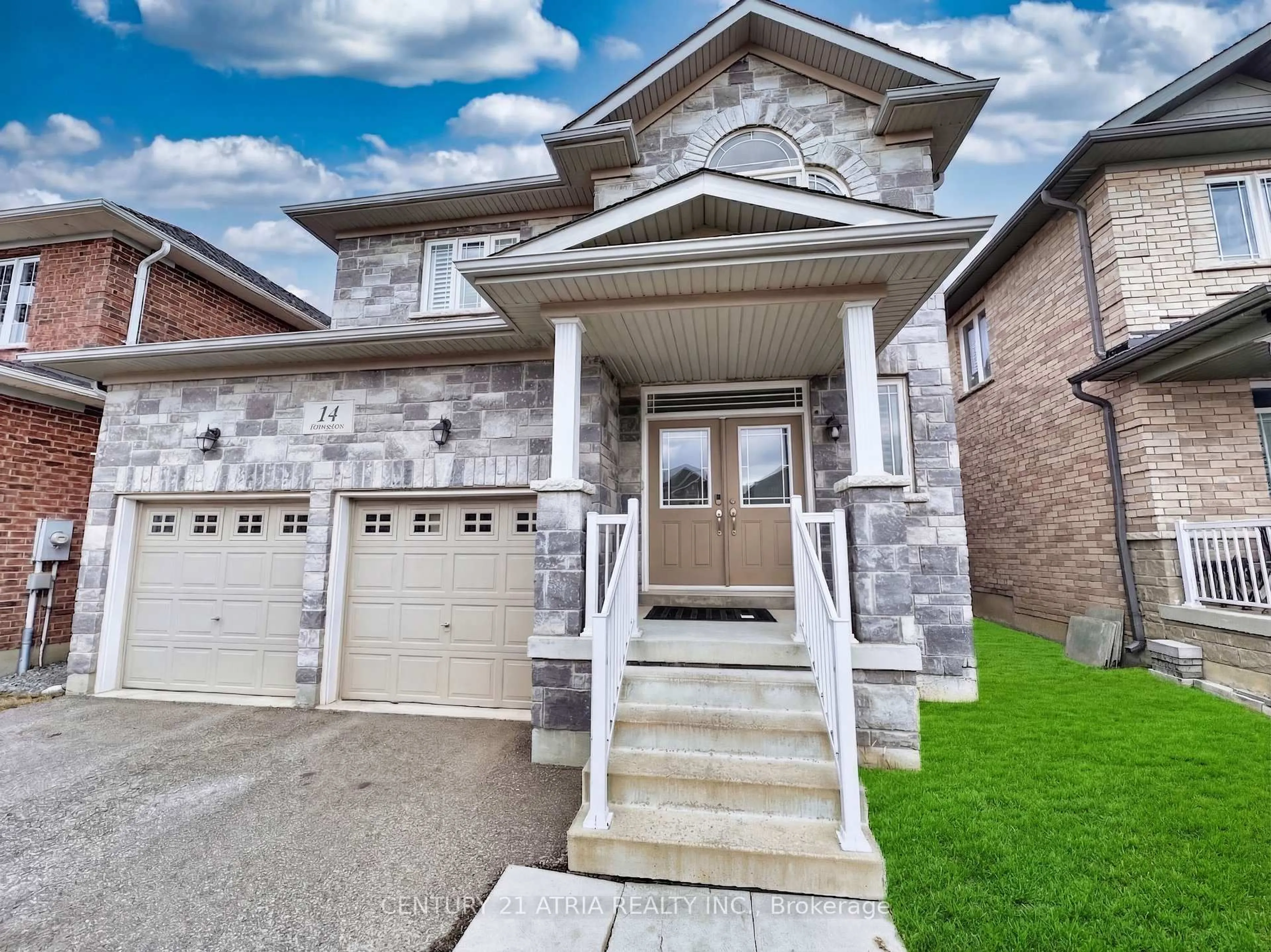 Home with brick exterior material, street for 14 Heritage St, Bradford West Gwillimbury Ontario L3Z 0X5