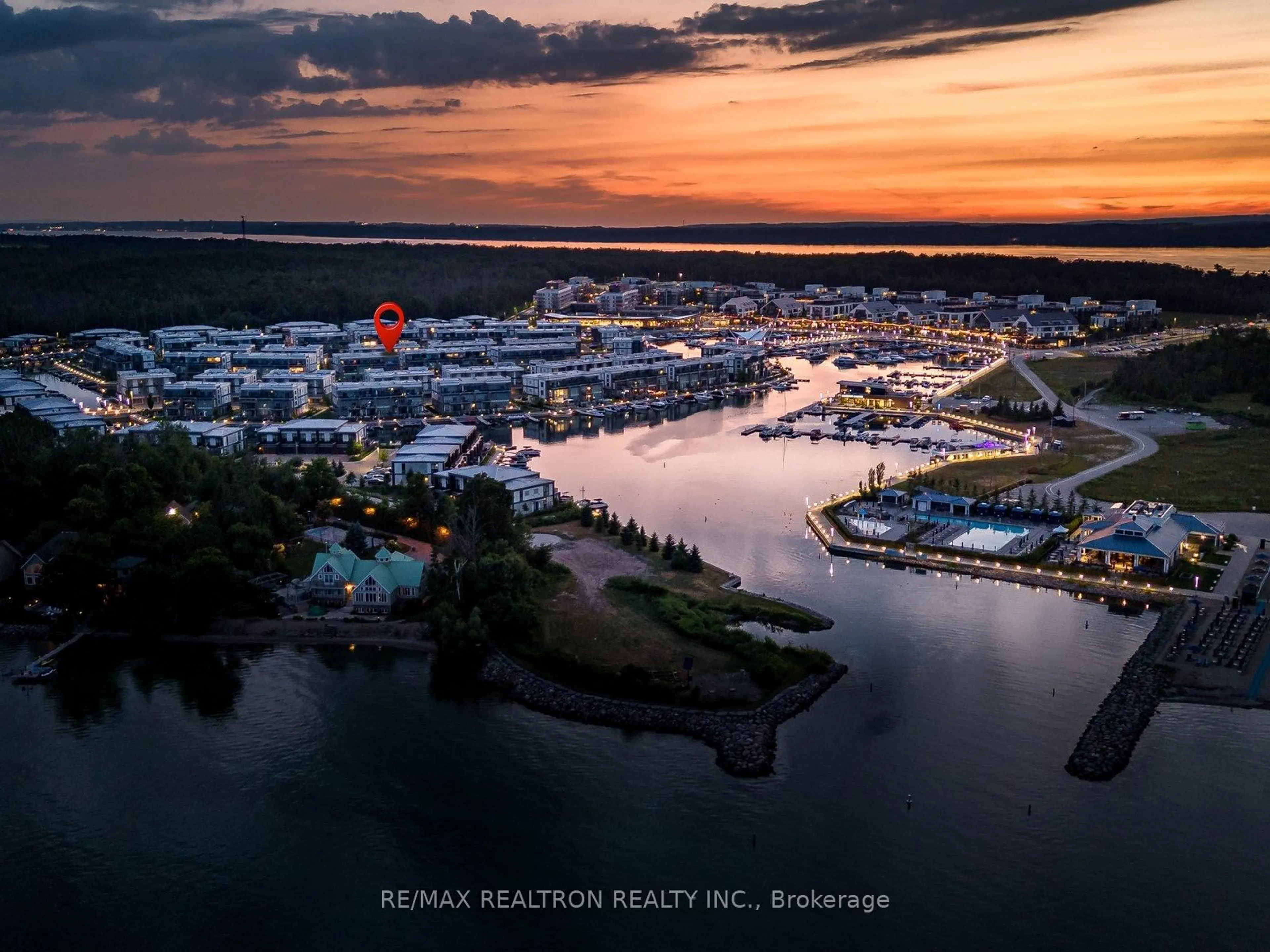 Blurry image for 3657 Ferretti Crt, Innisfil Ontario L9S 0N6