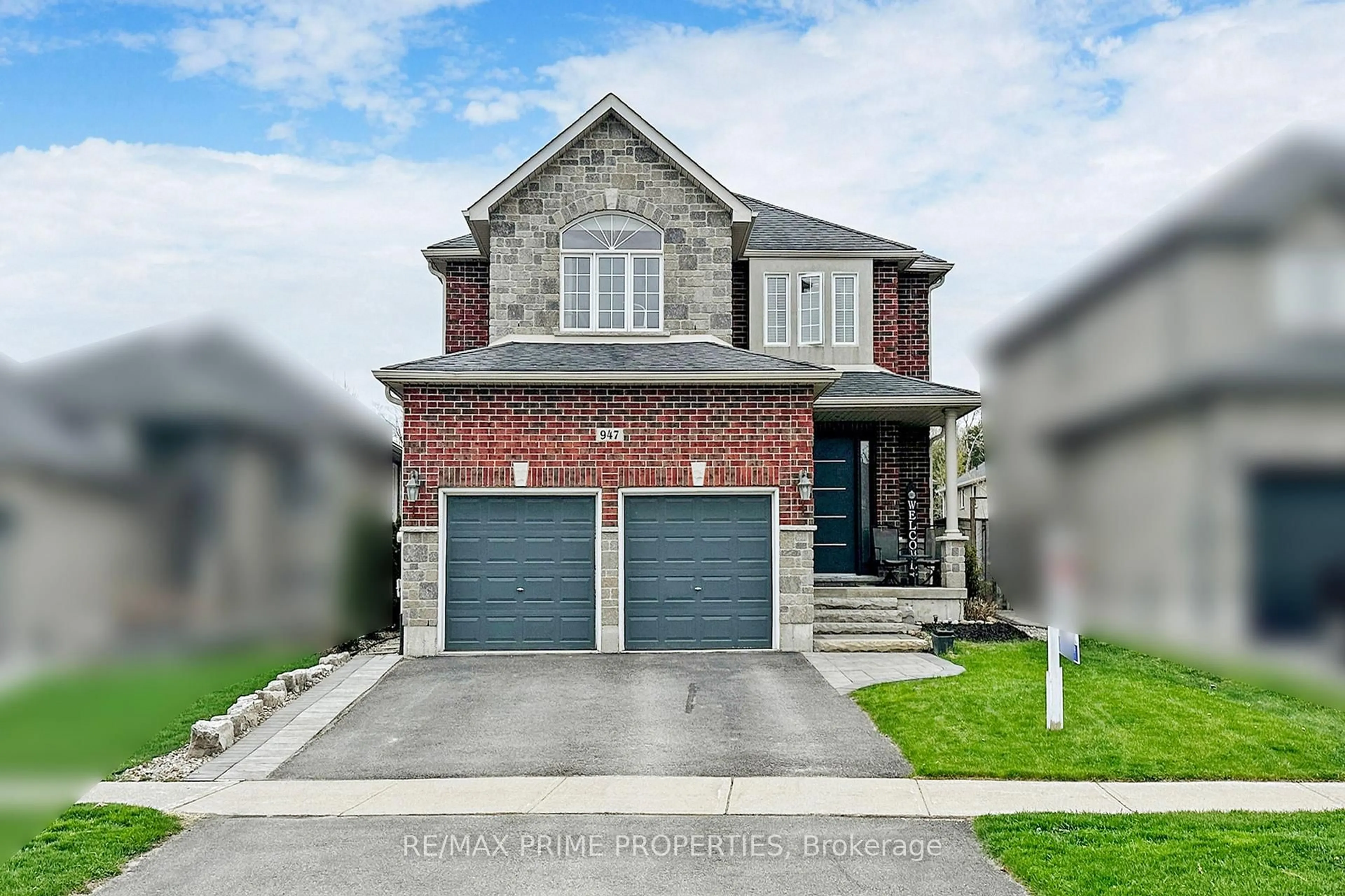 Home with brick exterior material, street for 947 Booth Ave, Innisfil Ontario L9S 0A5