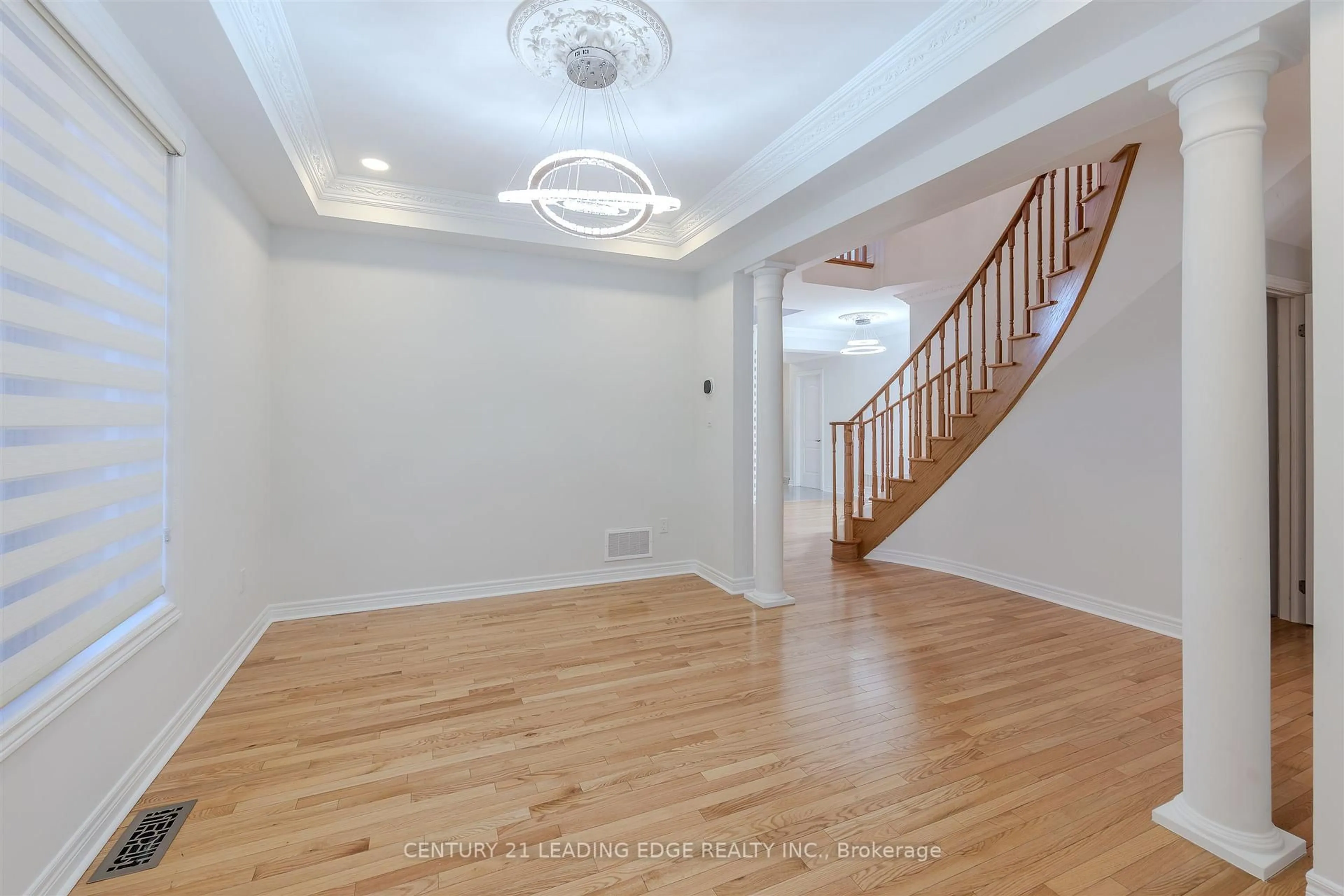 Unknown for 193 Tigertail Cres, Bradford West Gwillimbury Ontario L3Z 0M4