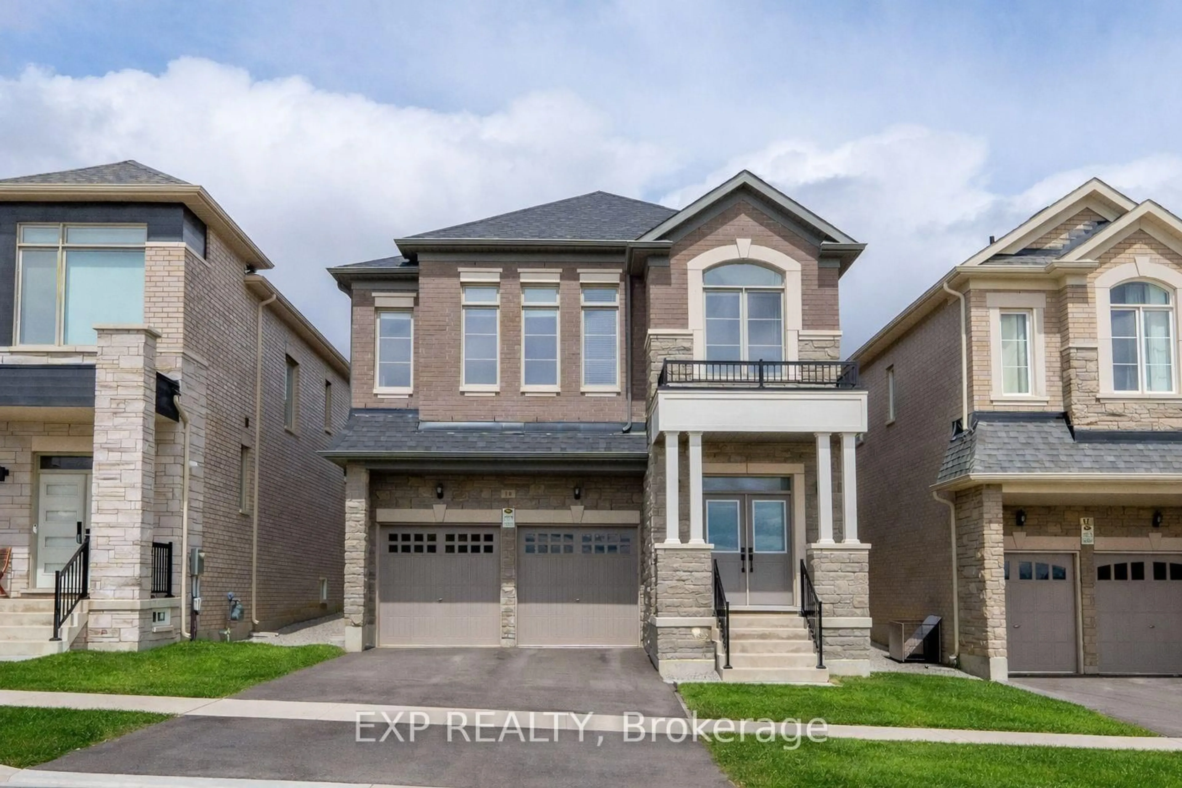 Home with brick exterior material, street for 14 Longworth Ave, Richmond Hill Ontario L4E 1J1