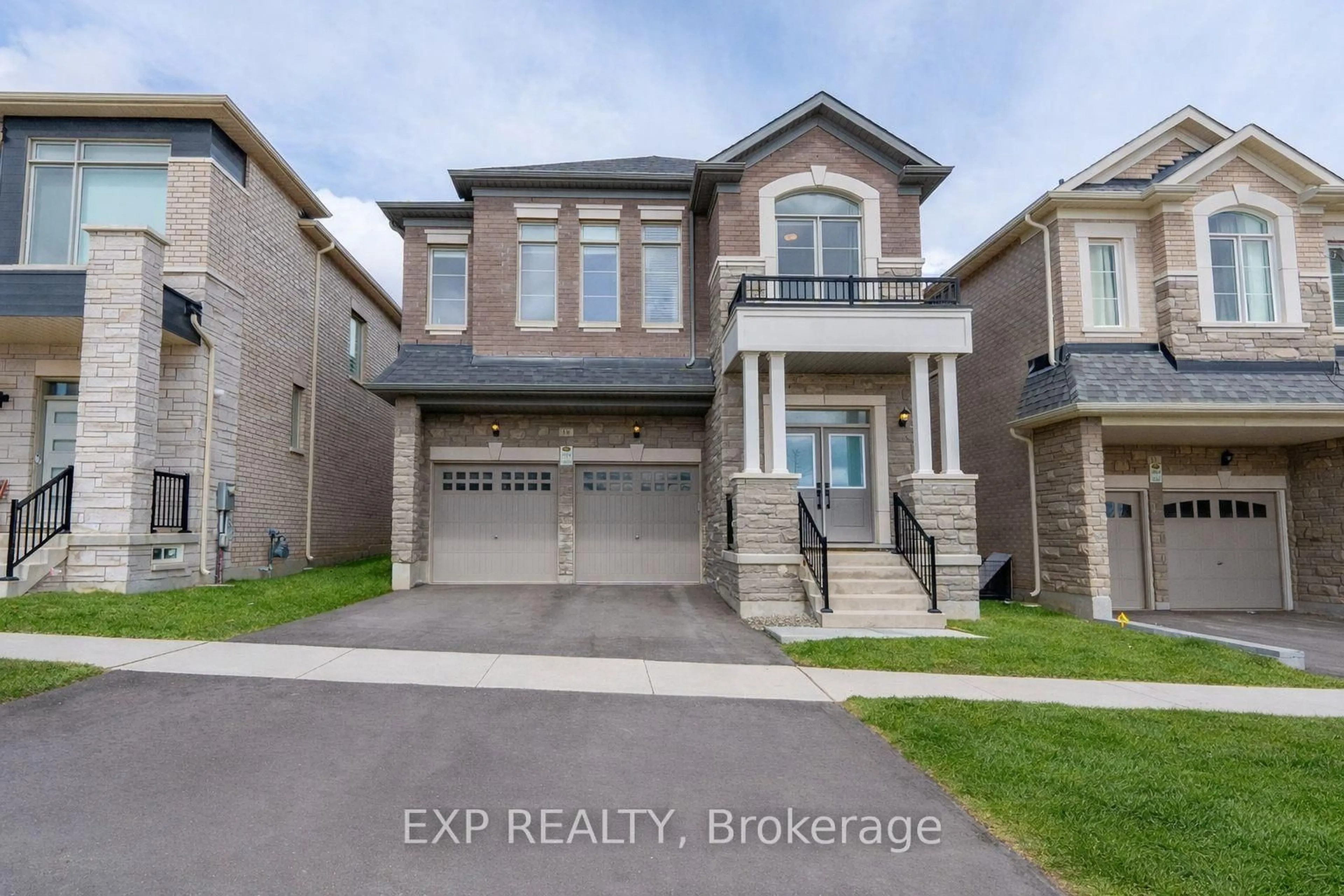 Home with brick exterior material, street for 14 Longworth Ave, Richmond Hill Ontario L4E 1J1