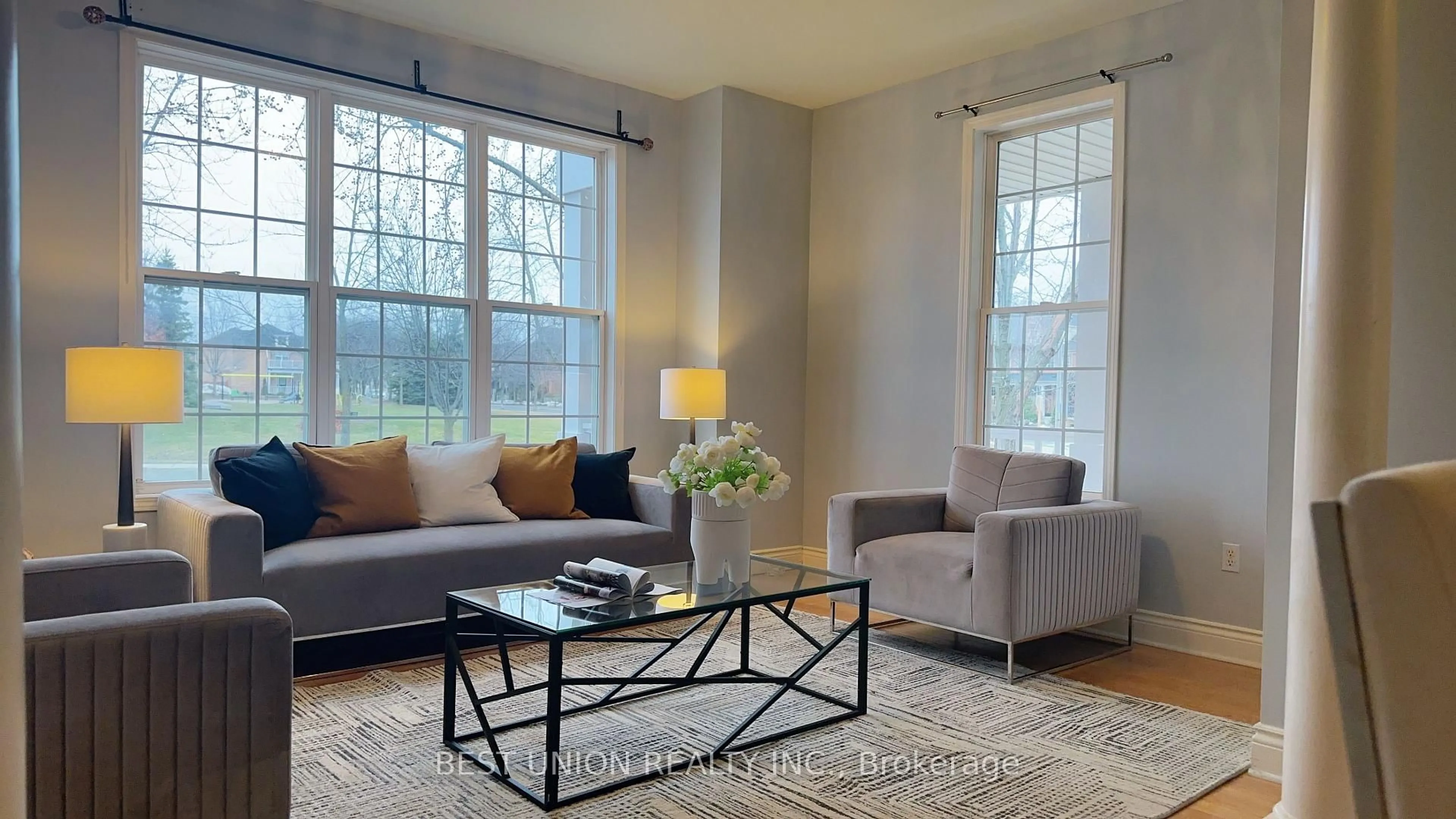 Living room with furniture, unknown for 320 Country Glen Rd, Markham Ontario L6B 1C5