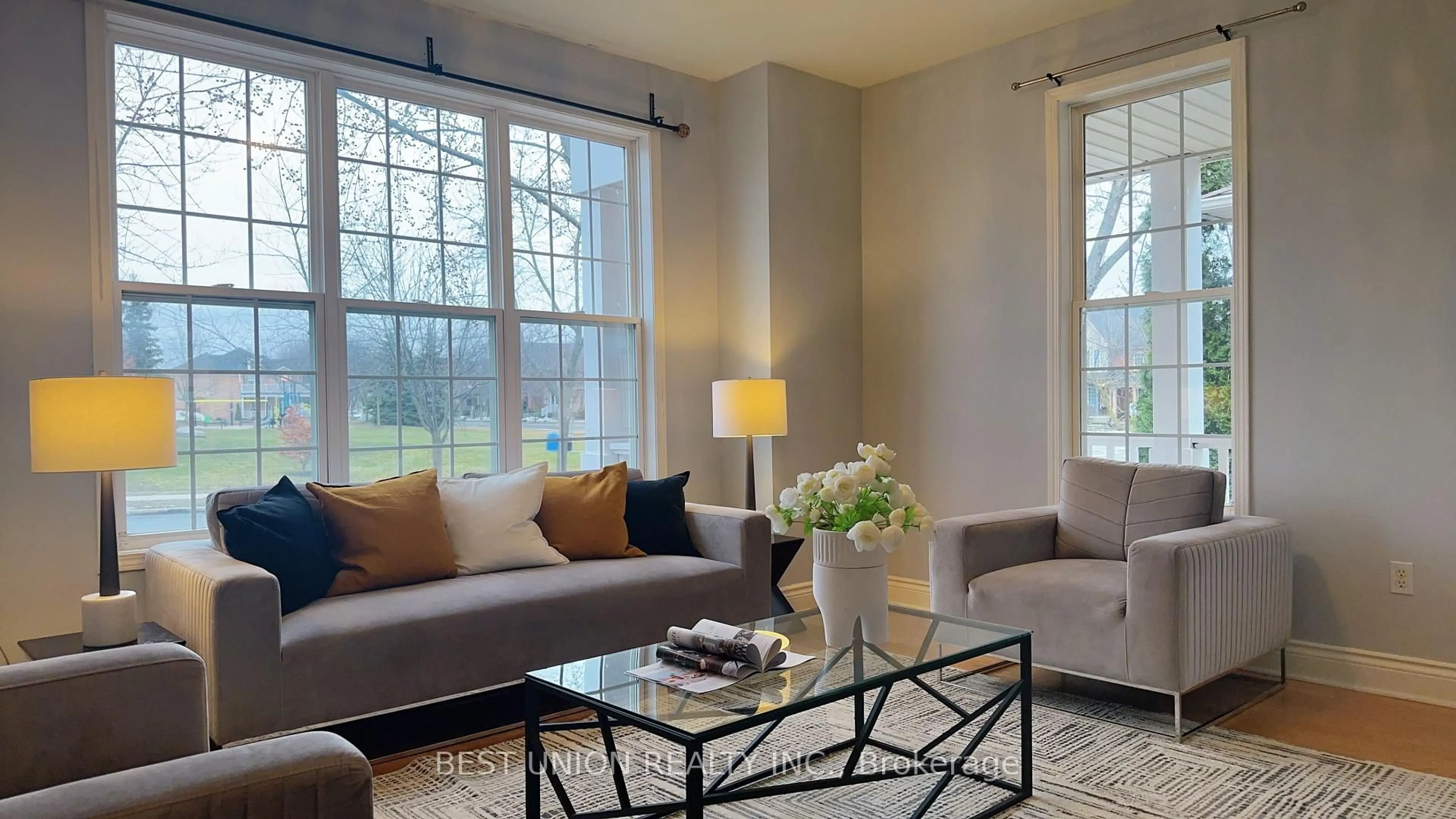 Living room with furniture, unknown for 320 Country Glen Rd, Markham Ontario L6B 1C5