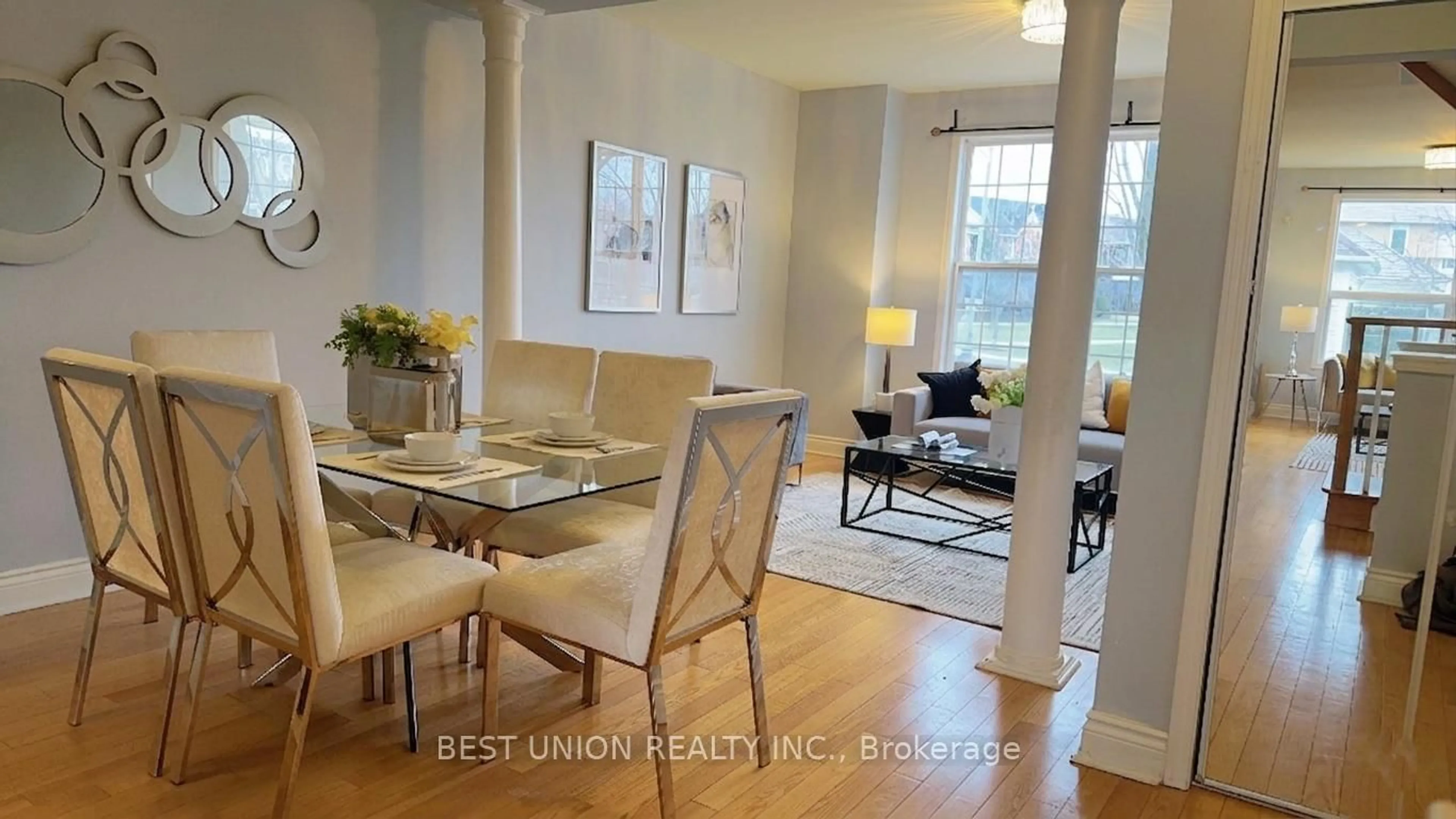 Dining room, wood/laminate floor for 320 Country Glen Rd, Markham Ontario L6B 1C5