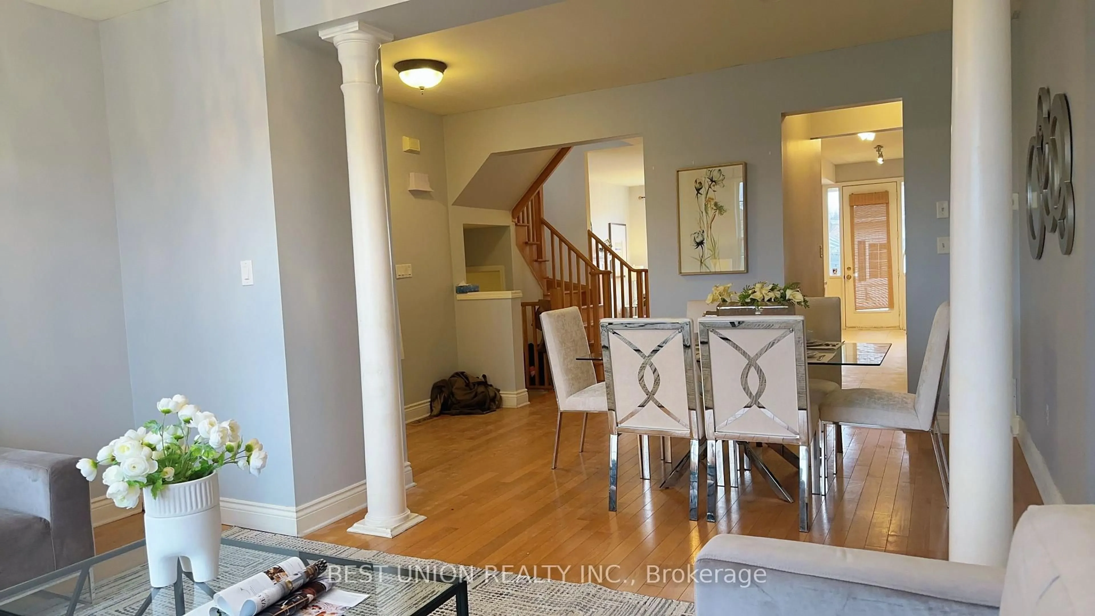 Dining room, unknown for 320 Country Glen Rd, Markham Ontario L6B 1C5