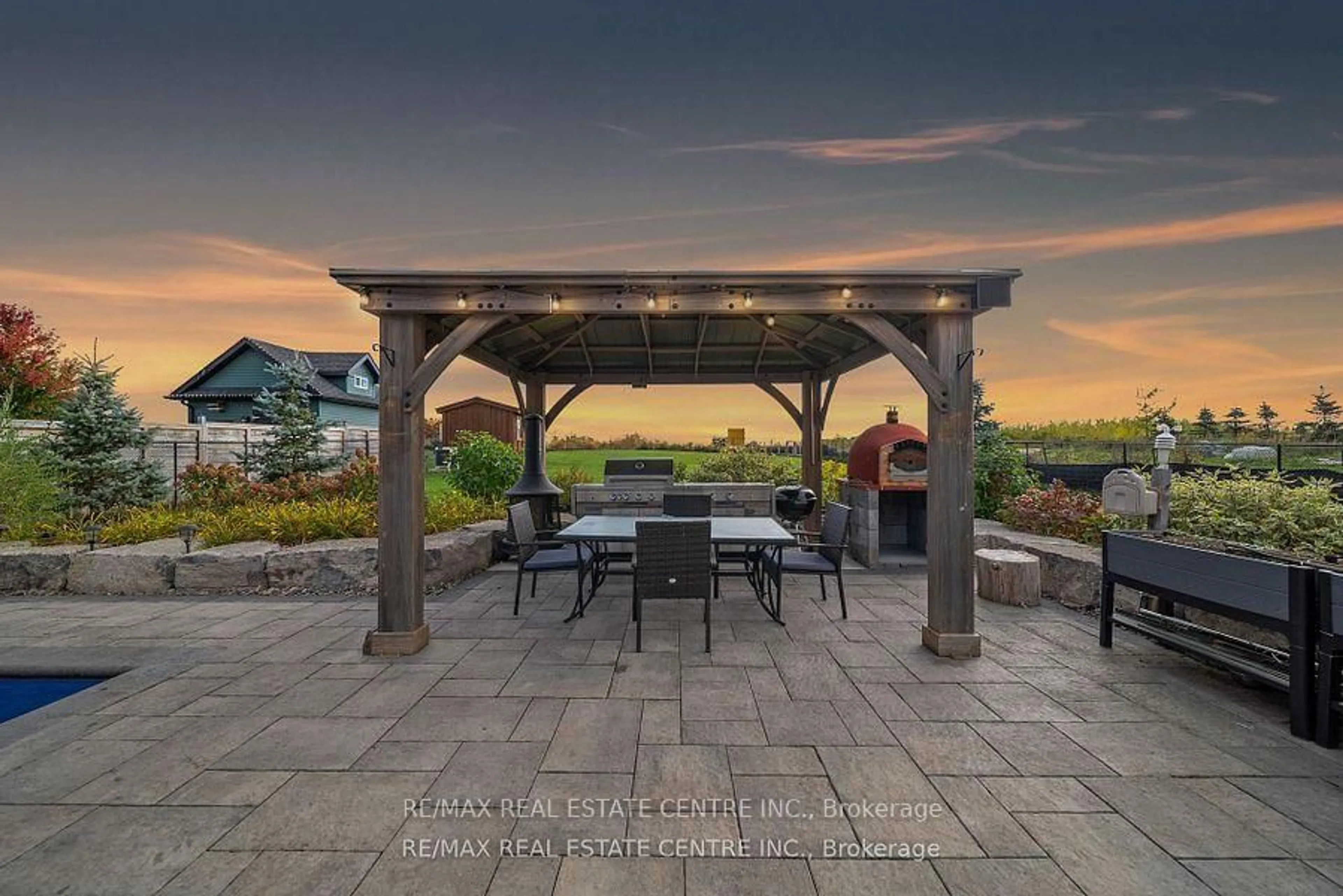 Patio, water/lake/river/ocean view for 303 Sunnybrae Ave, Innisfil Ontario L9S 1E5