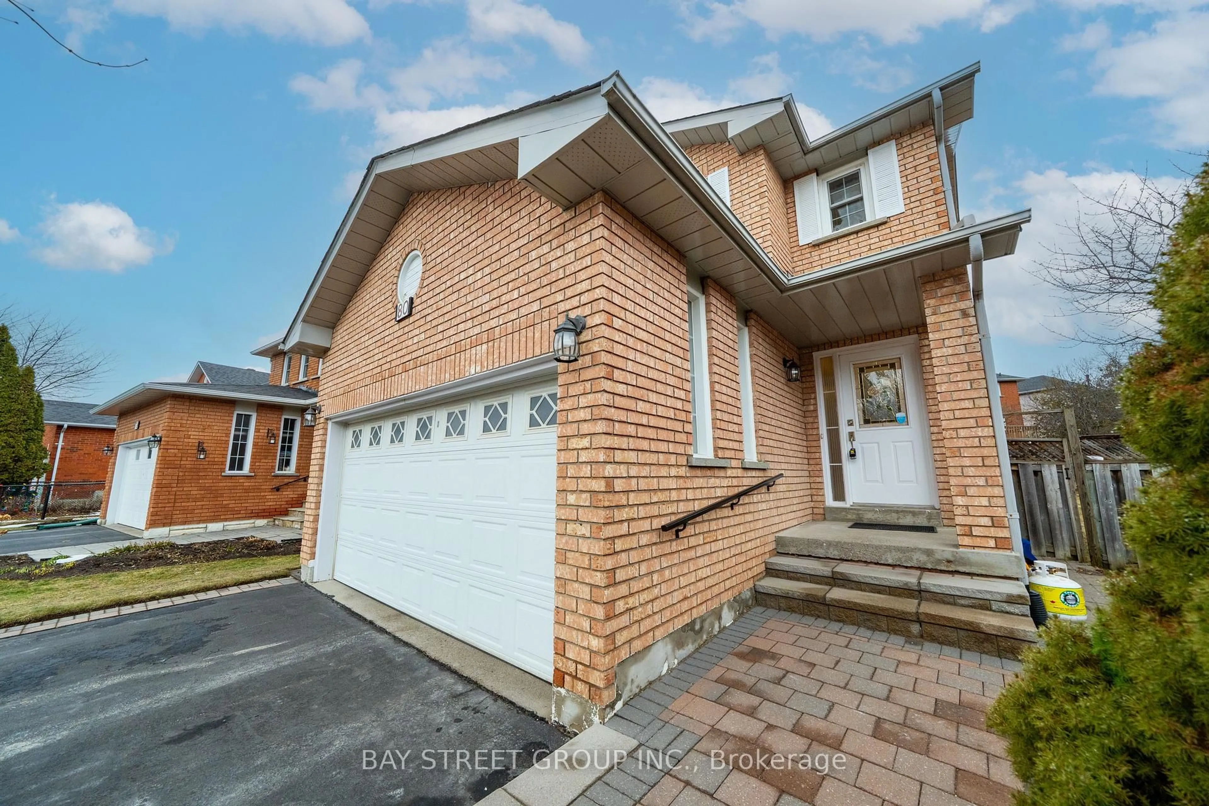 Home with brick exterior material, street for 80 Summitcrest Dr, Richmond Hill Ontario L4S 1A8
