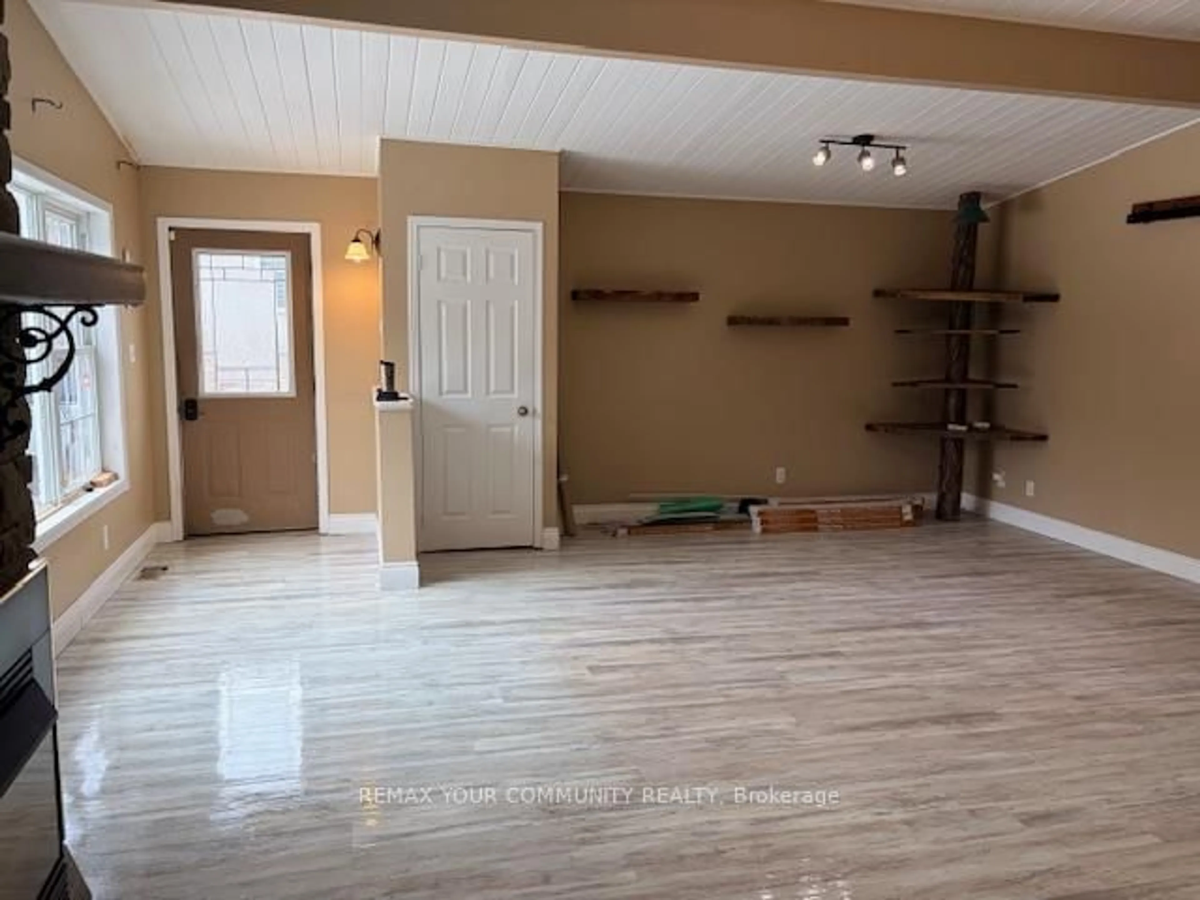 Unknown for 3816 30th Sdrd, Innisfil Ontario L9S 2Y4