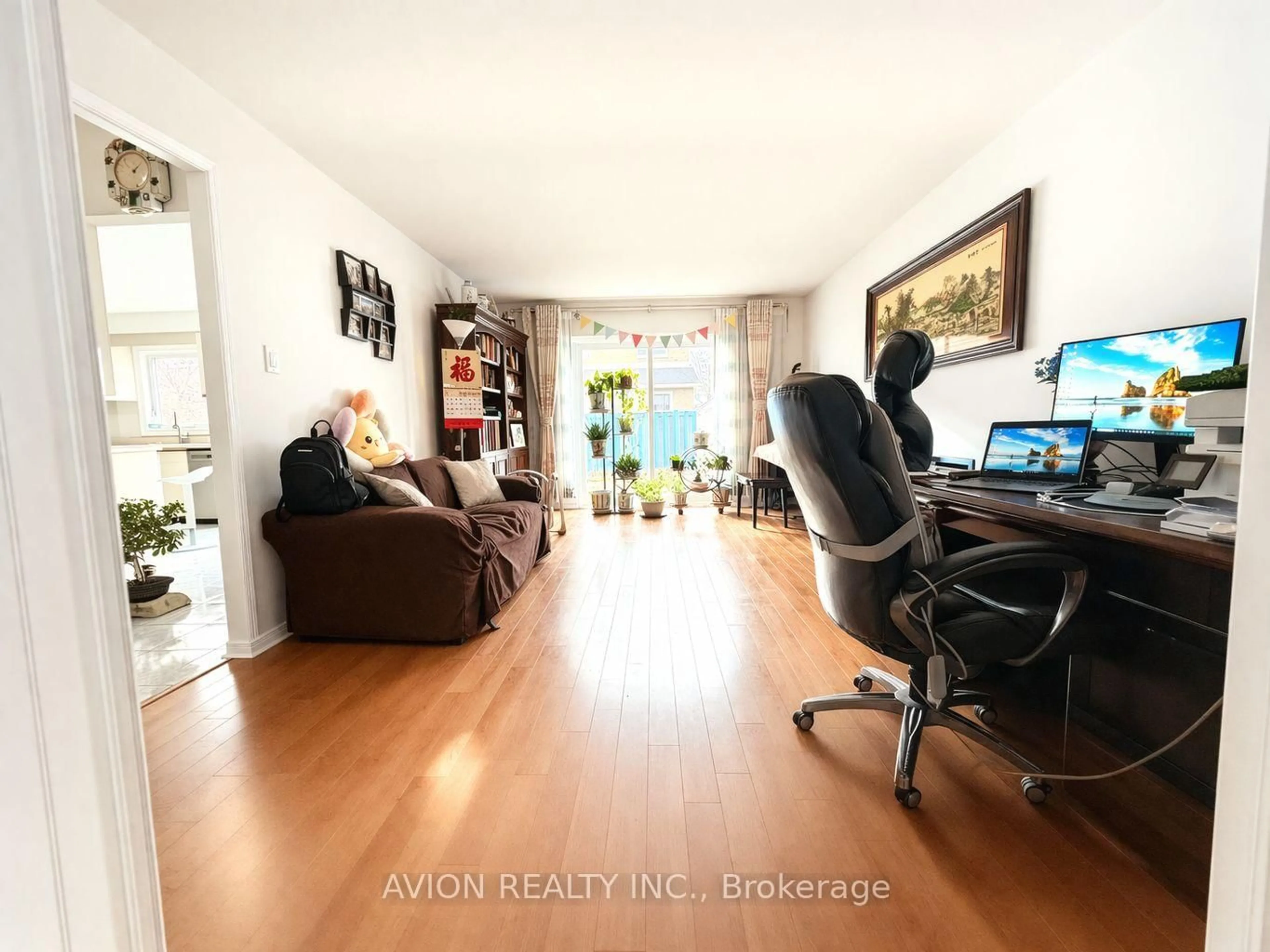 A pic of a room for 373 Conley St, Vaughan Ontario L4J 6T2