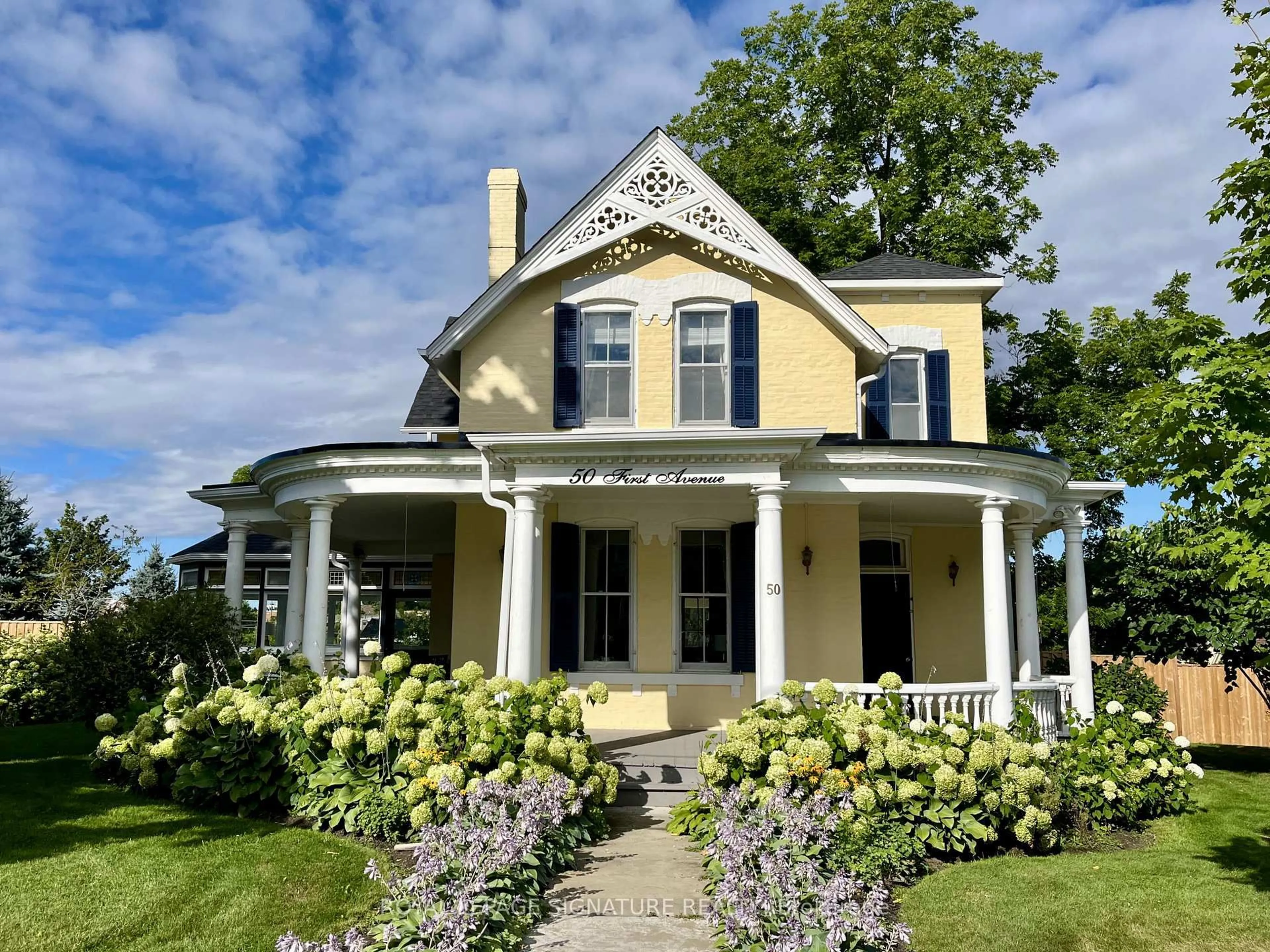 Home with vinyl exterior material, street for 50 First Ave, Uxbridge Ontario L9P 1J7