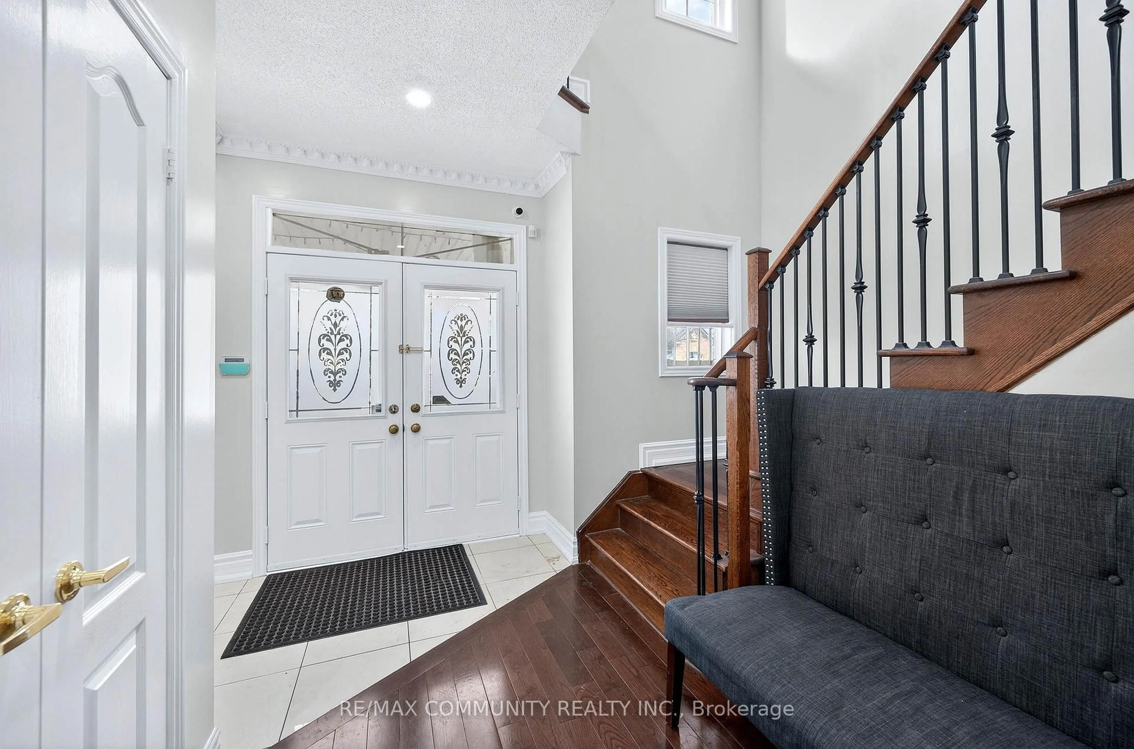 Indoor entryway for 21 Berger Ave, Markham Ontario L6B 0B6