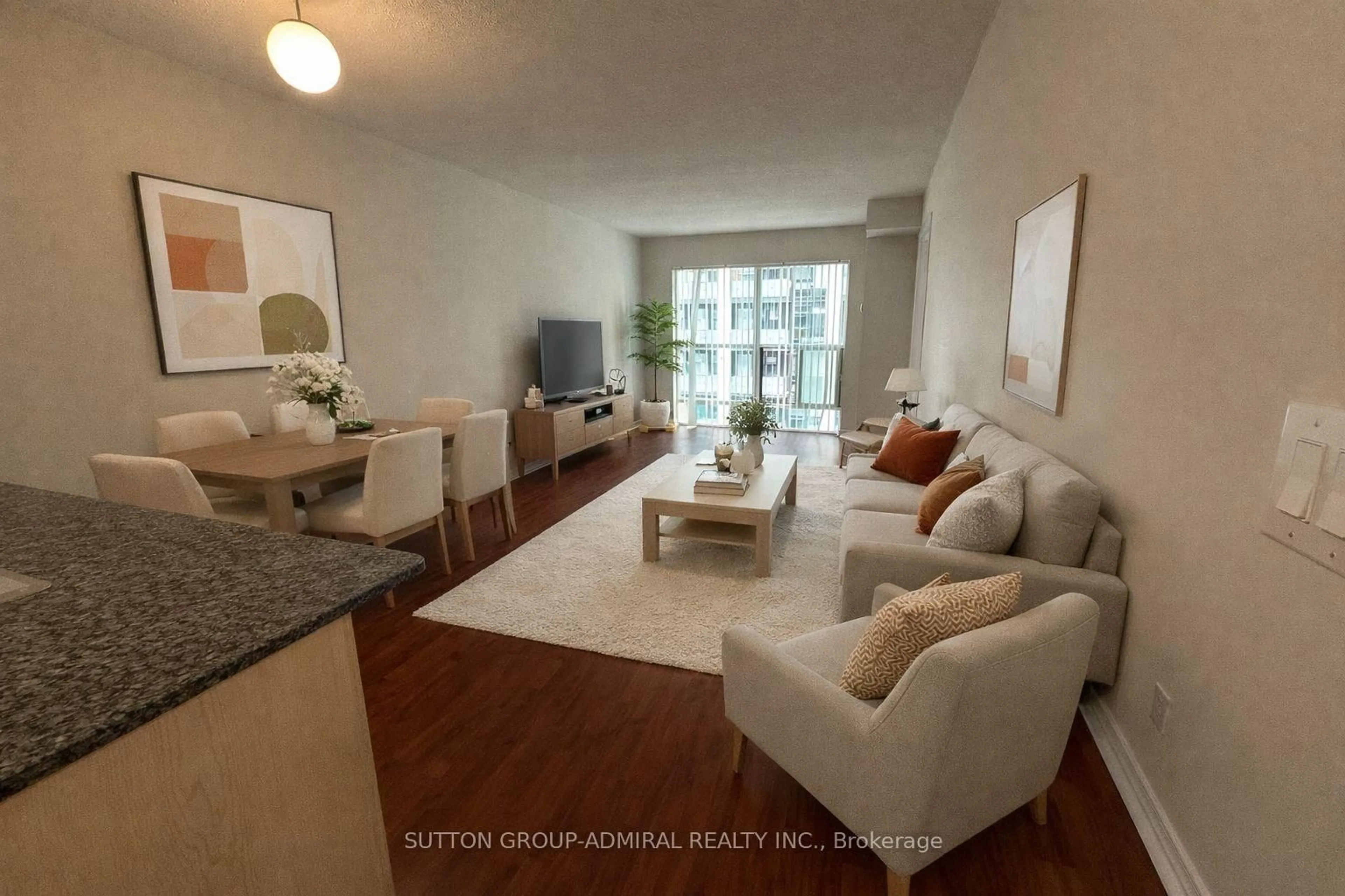 Living room with furniture, unknown for 185 Oneida Cres #911, Richmond Hill Ontario L4B 0B1