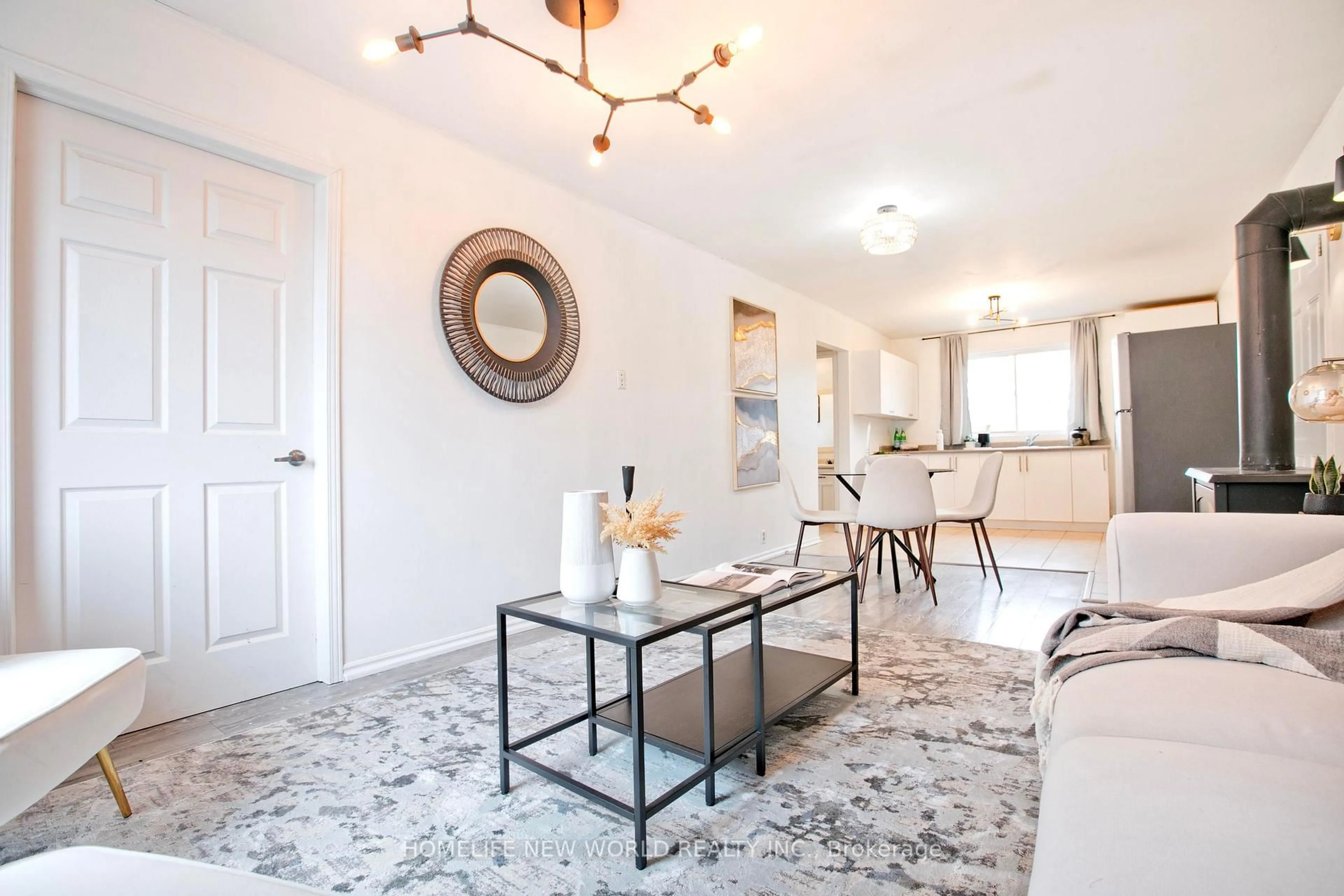 Unknown for 579 Lake Dr, Georgina Ontario L4P 1T2