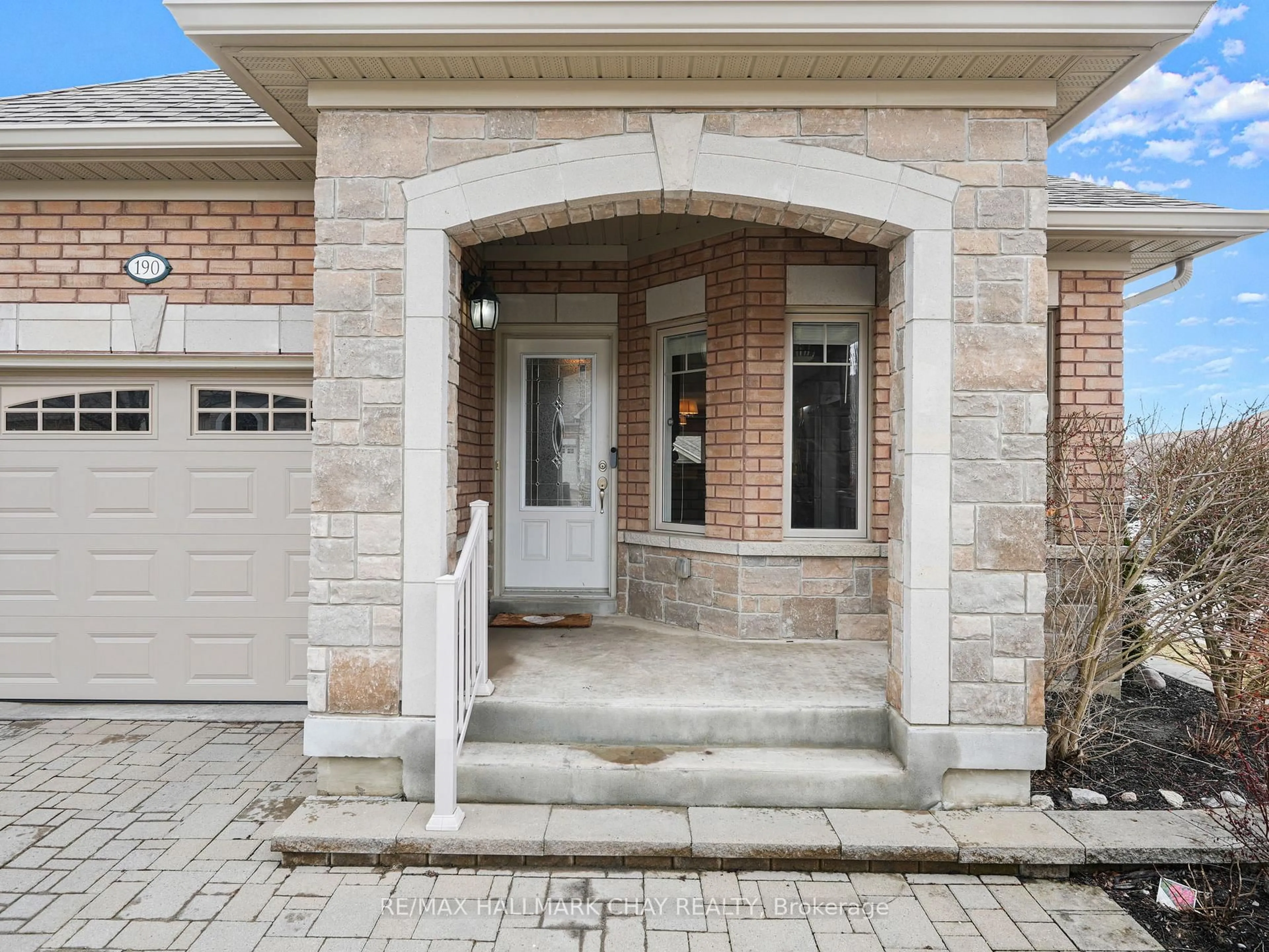 Home with brick exterior material, street for 190 Ridge Way, New Tecumseth Ontario L9R 0H3