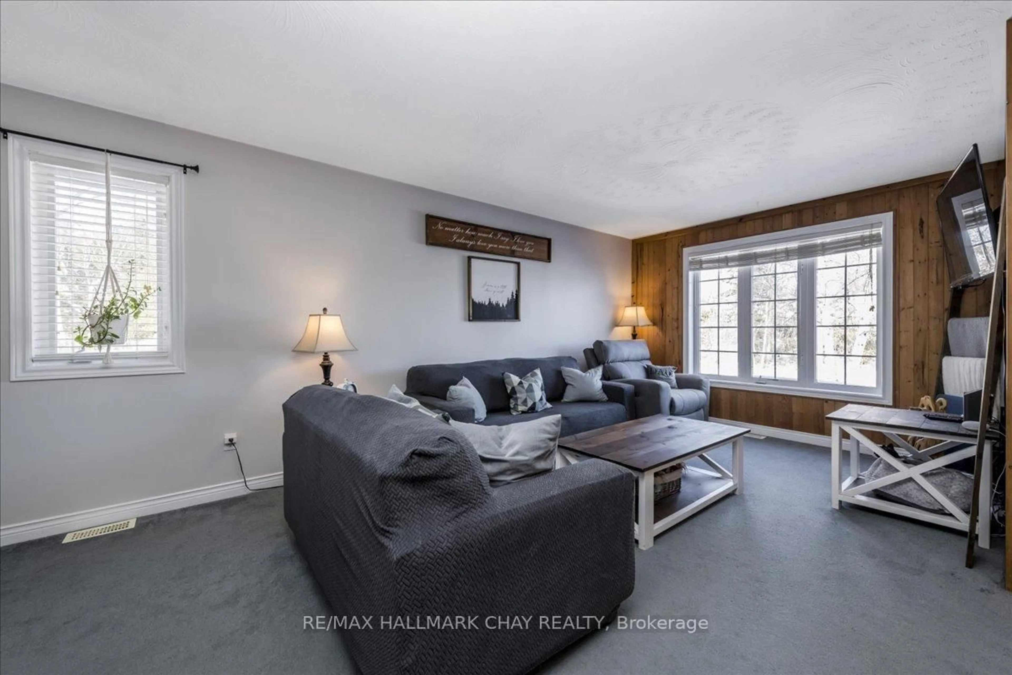 Living room with furniture, unknown for 1103 Belle Aire Beach Rd, Innisfil Ontario L0L 1C0