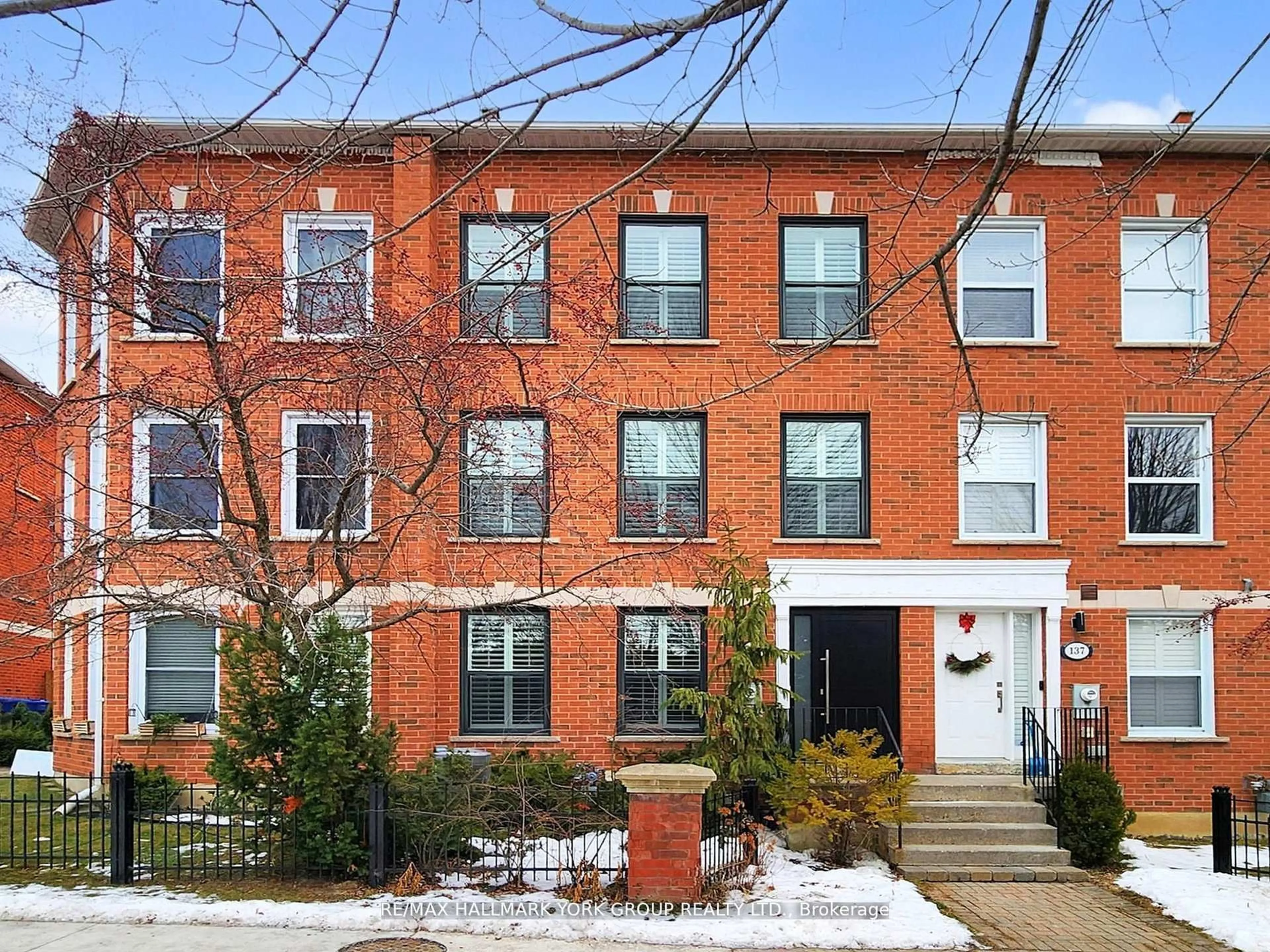 Home with brick exterior material, street for 139 John West Way, Aurora Ontario L4G 7E3