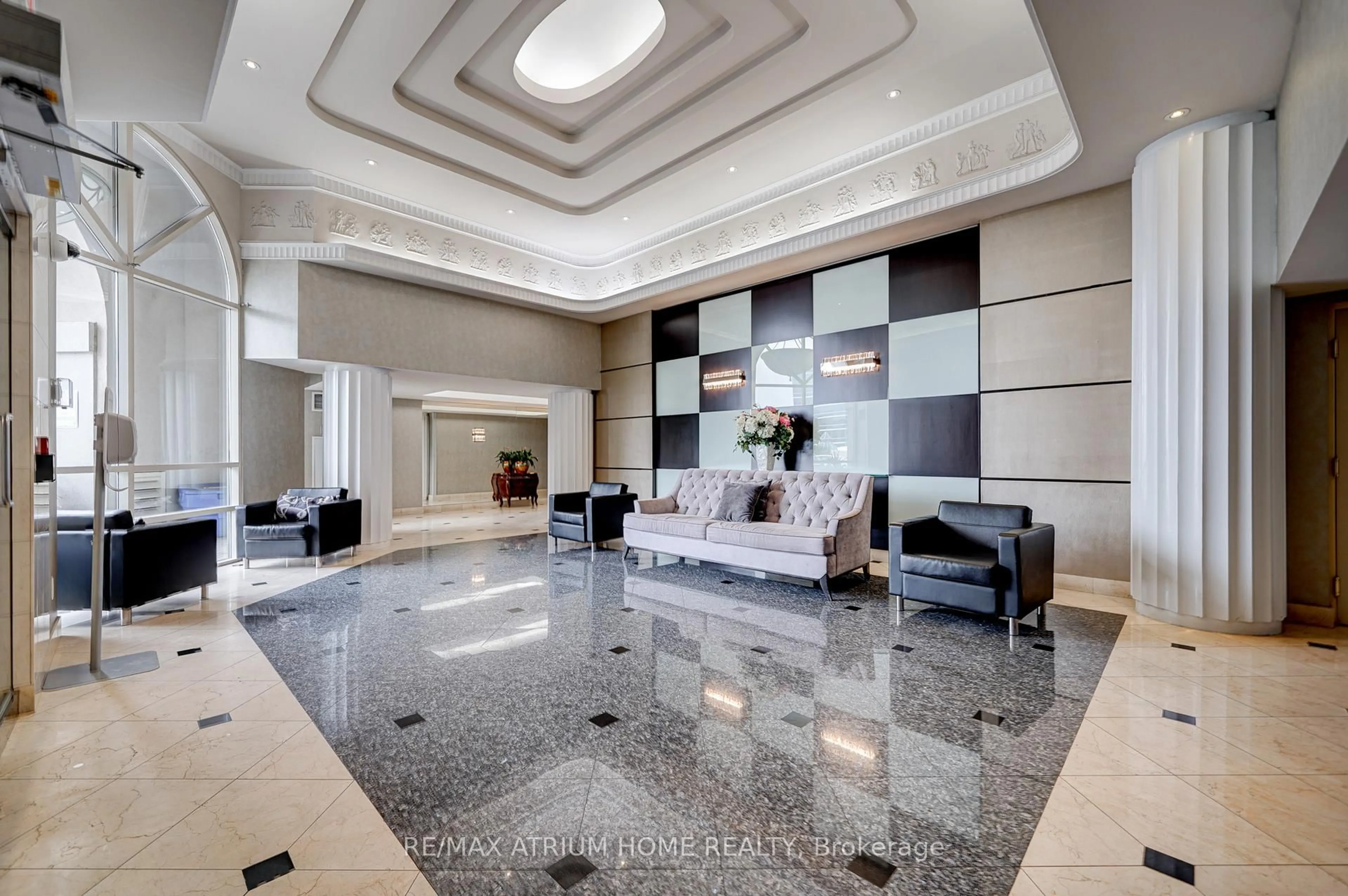 Lobby for 9015 Leslie St #910, Richmond Hill Ontario L4B 4J8