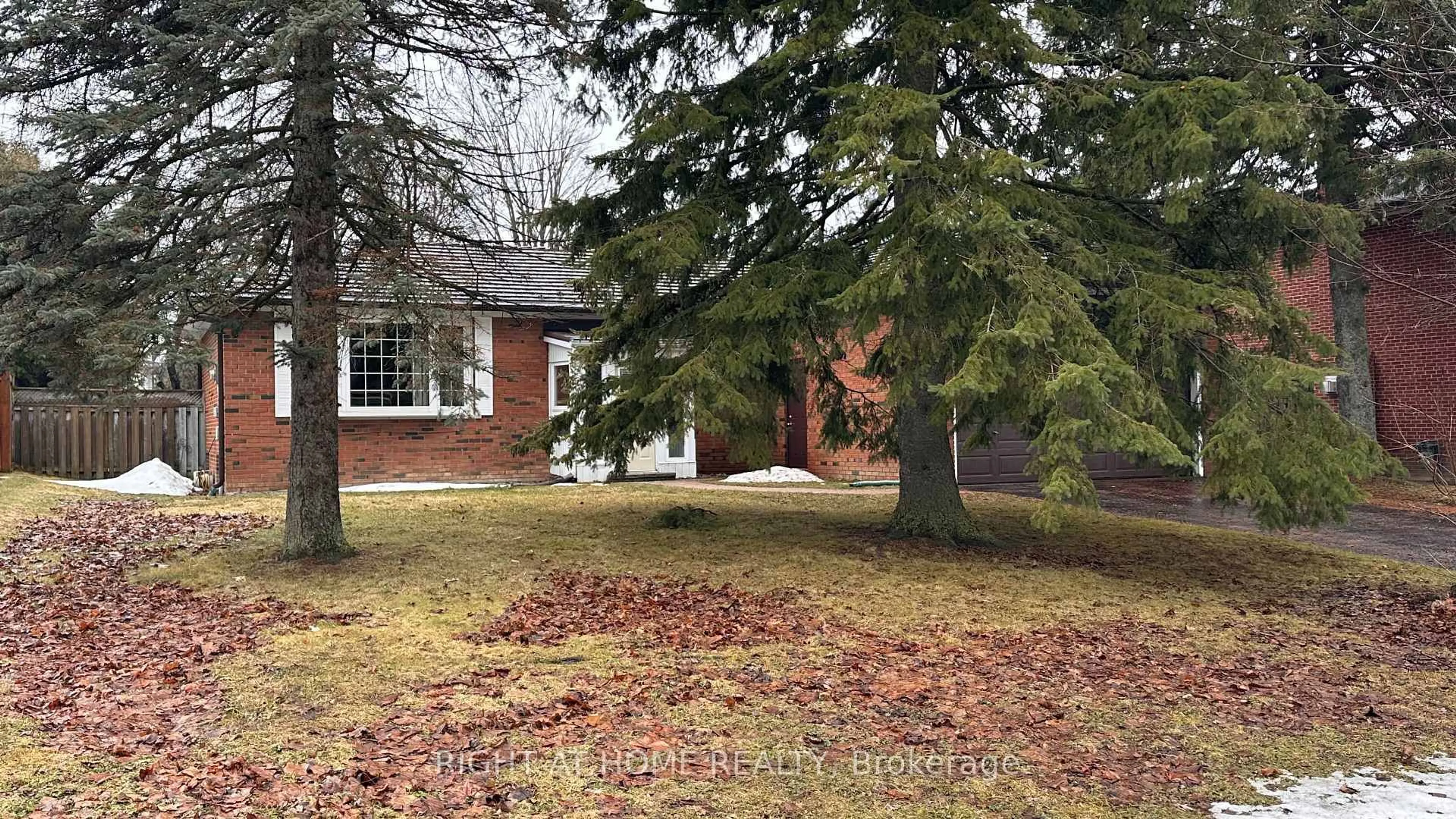 A pic from outside/outdoor area/front of a property/back of a property/a pic from drone, street for 65 Norman Dr, King Ontario L7B 1J2