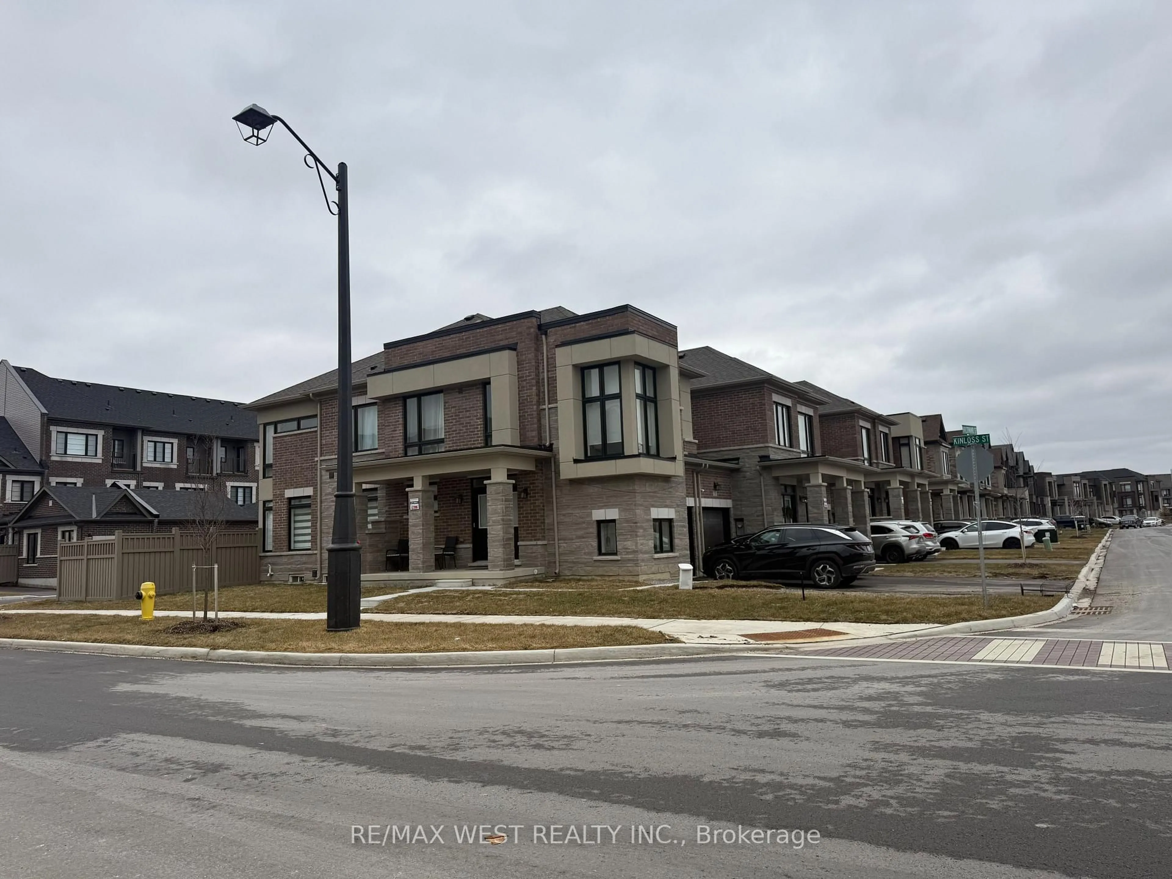 Unknown for 4 Haldimand St, Vaughan Ontario L4H 5J5