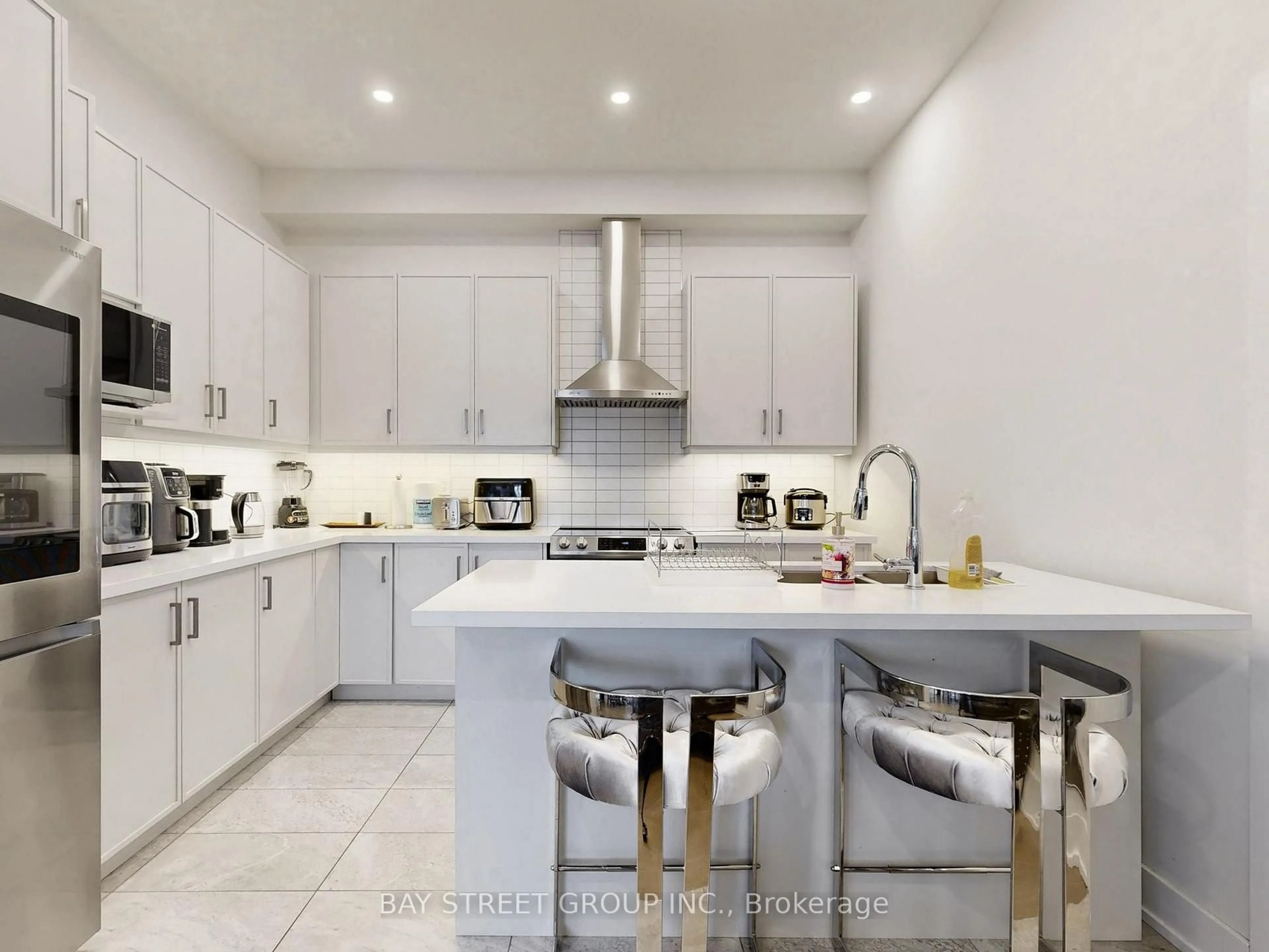 Contemporary kitchen, ceramic/tile floor for 88 Harvey Bunker Cres, Markham Ontario L6C 2A5