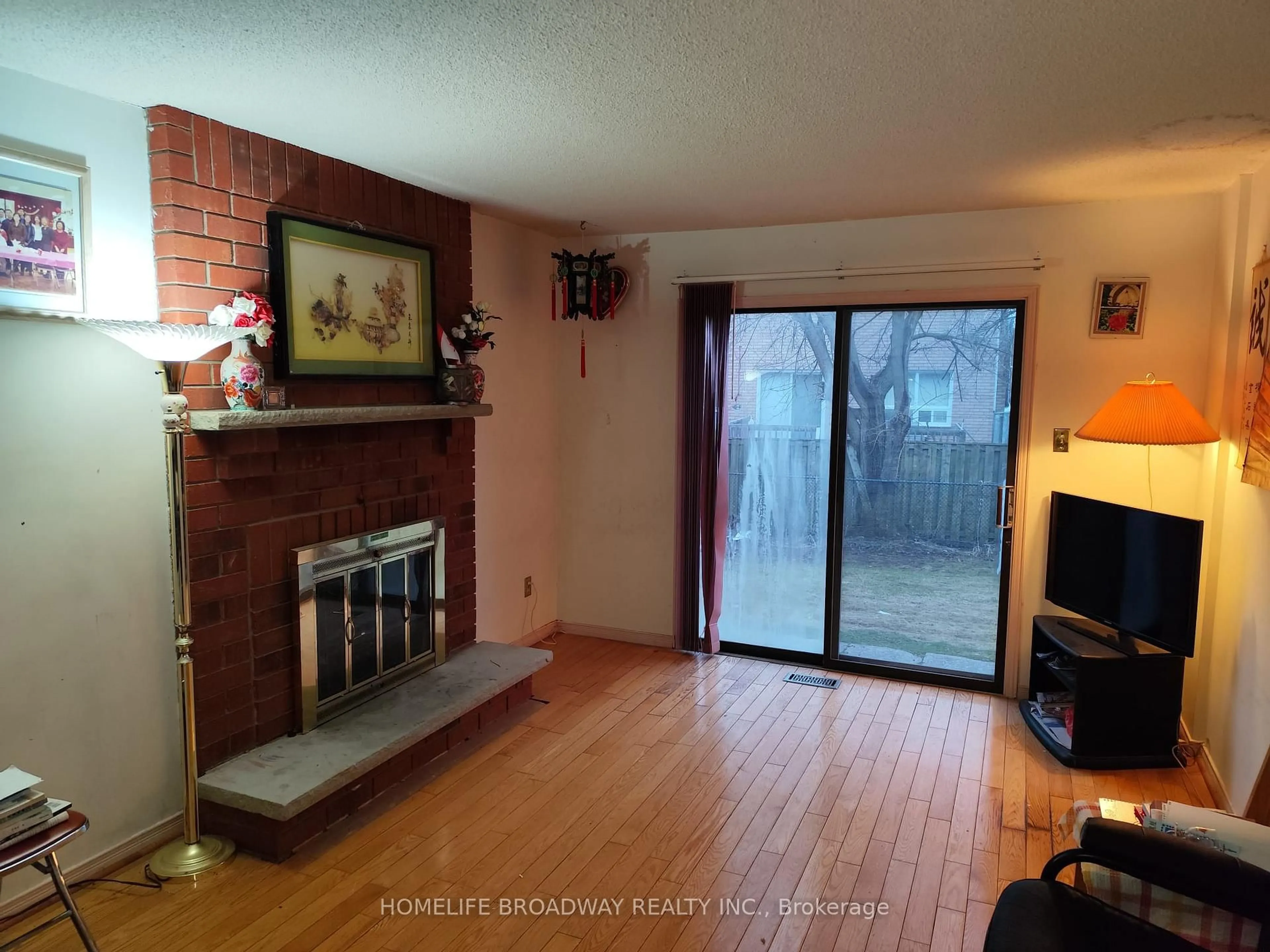 A pic of a room for 183 Aldergrove Dr, Markham Ontario L3R 6Z4