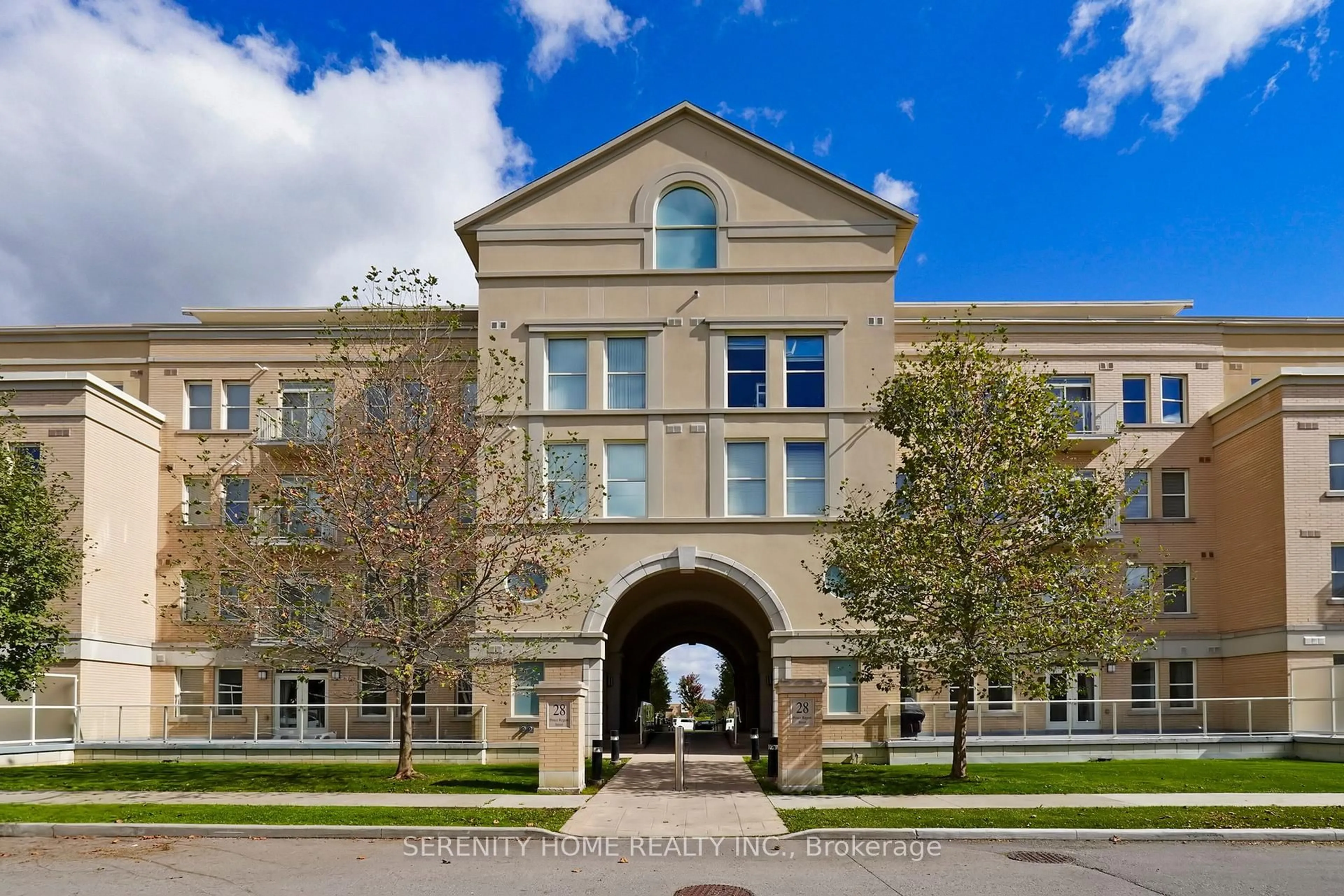 Indoor foyer for 28 Prince Regent St #235, Markham Ontario L6C 0V5