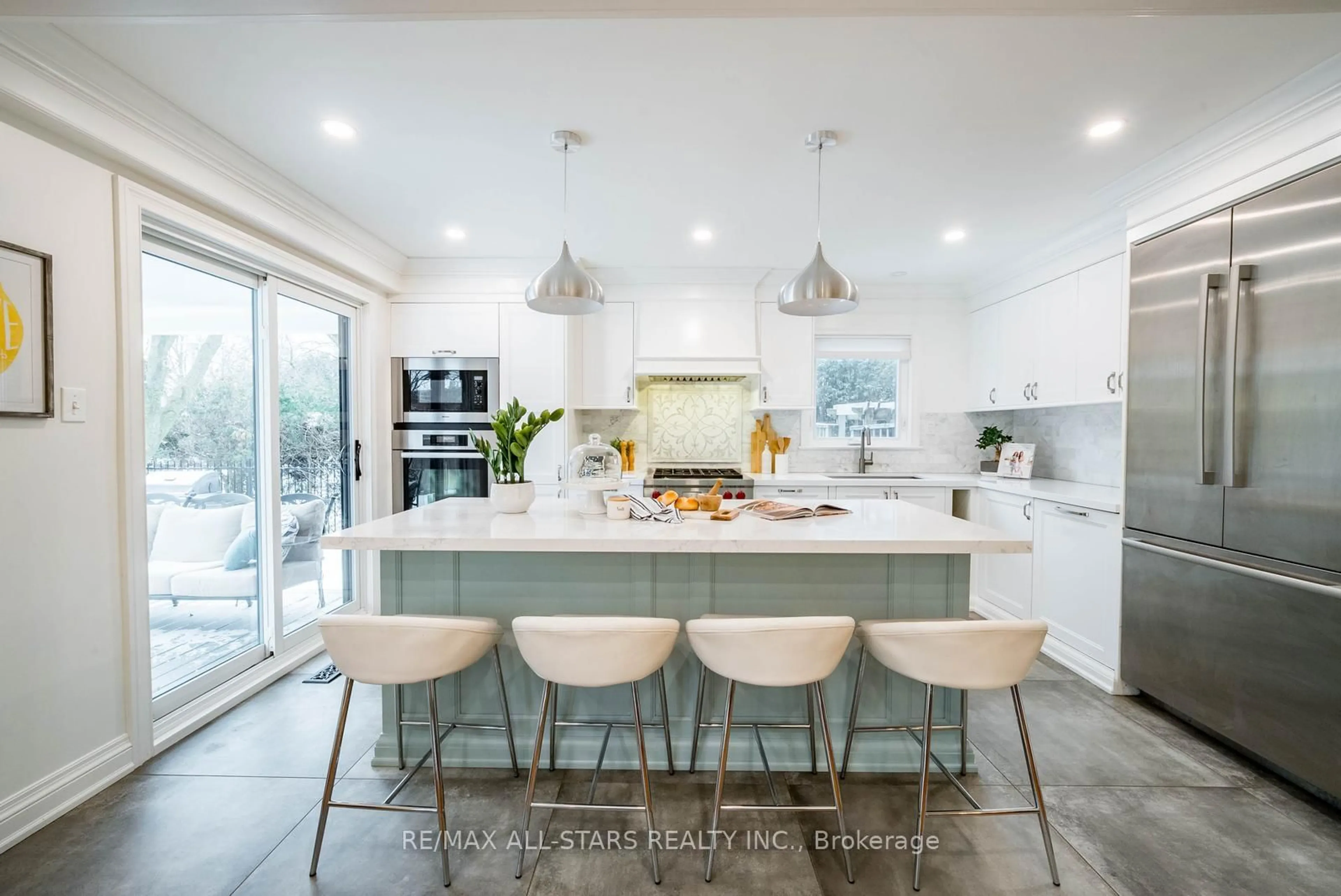 Contemporary kitchen, ceramic/tile floor for 1 Alderwood St, Whitchurch-Stouffville Ontario L4A 5C9