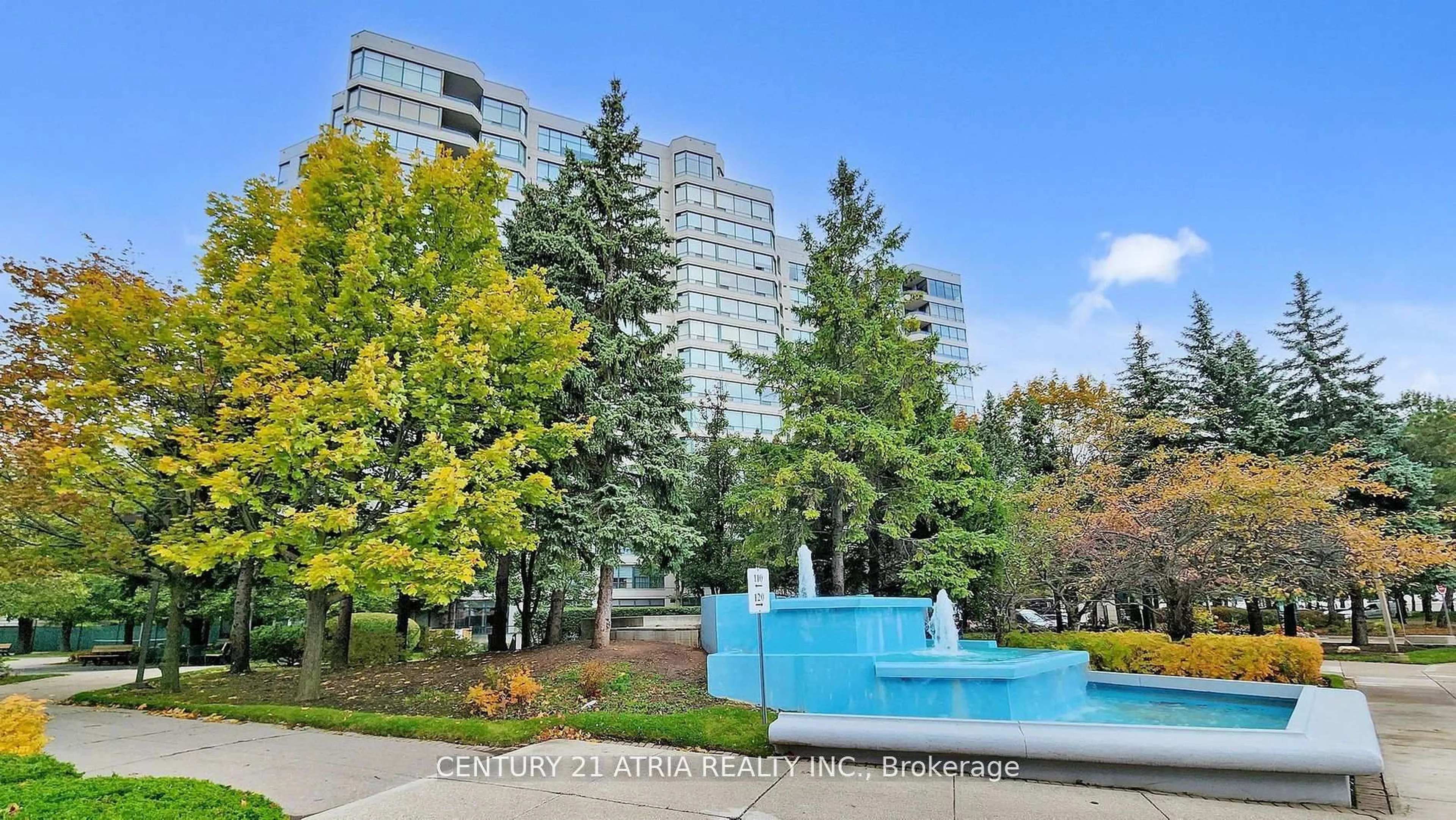 Pool for 120 Promenade Circ #909, Vaughan Ontario L4J 7W9
