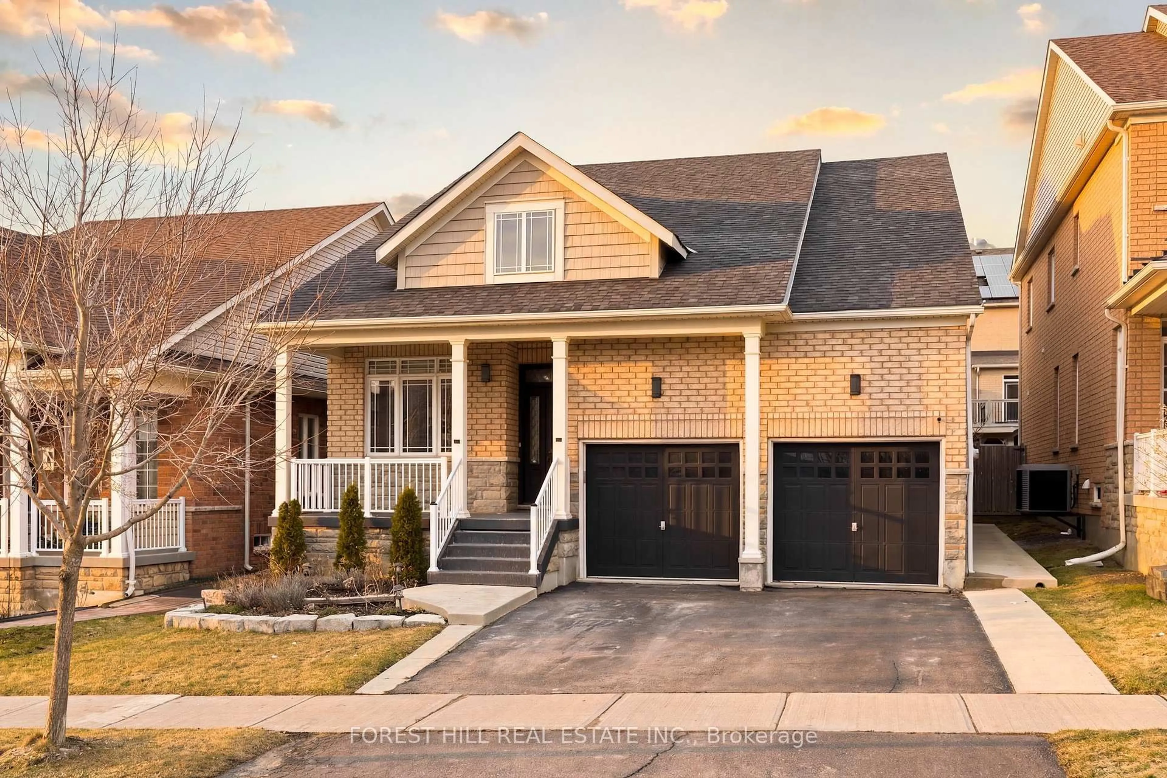 Home with brick exterior material, street for 43 Milligan St, Bradford West Gwillimbury Ontario L3Z 0A5