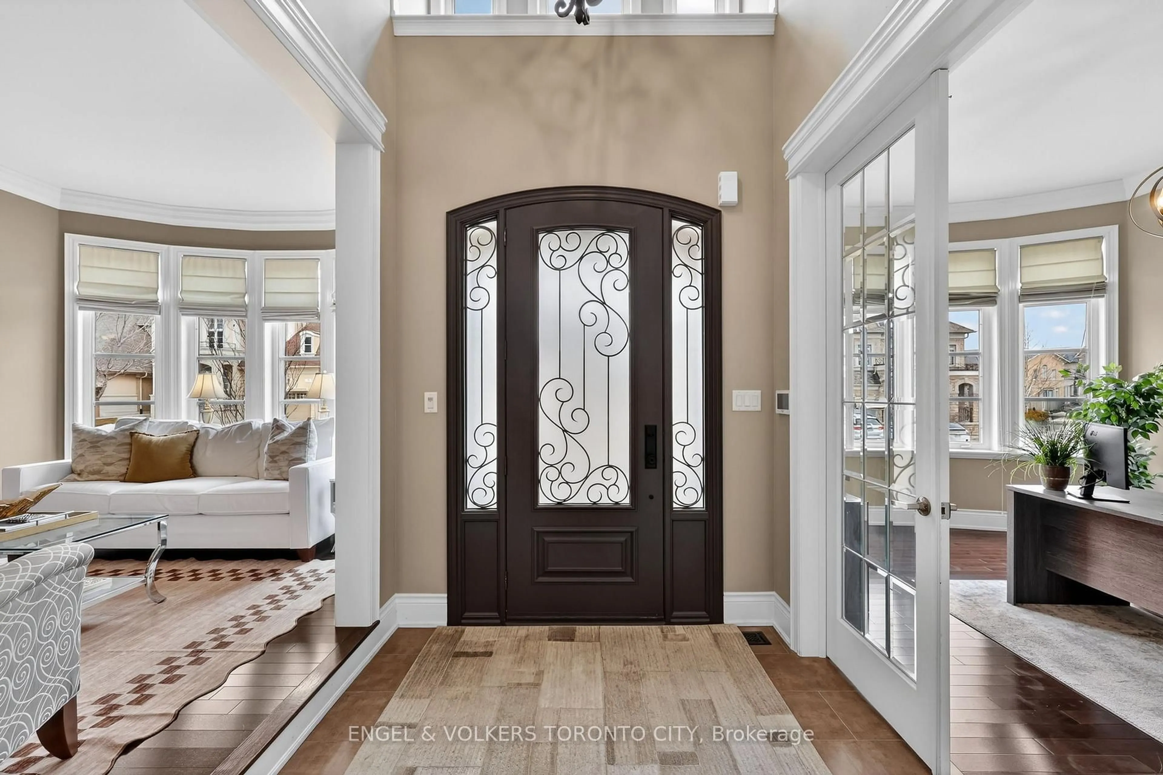 Indoor entryway for 10 Silver Sterling Cres, Vaughan Ontario L4H 4C5