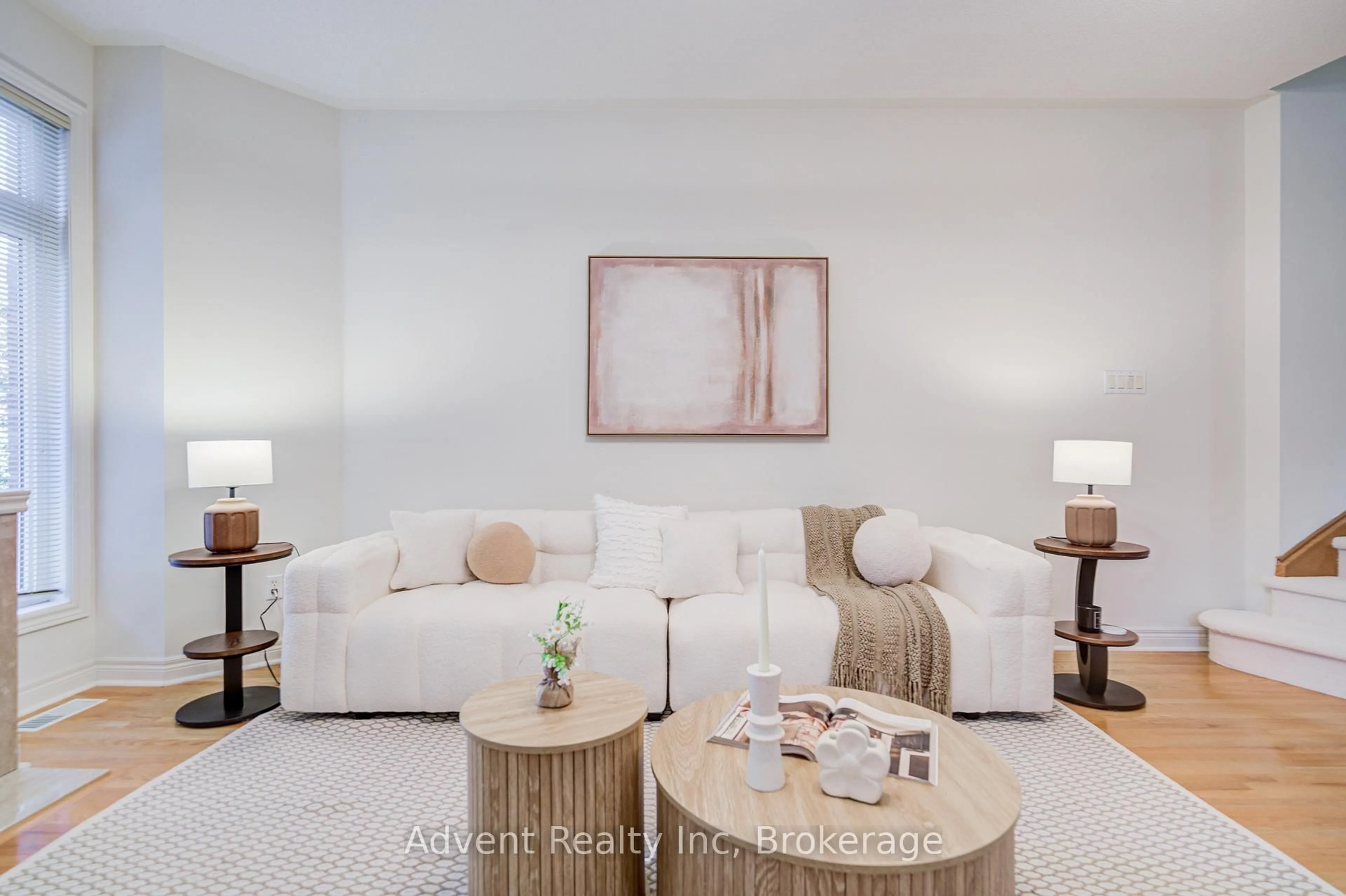 Living room with furniture, unknown for 147 Frank Endean Rd, Richmond Hill Ontario L4S 1S7