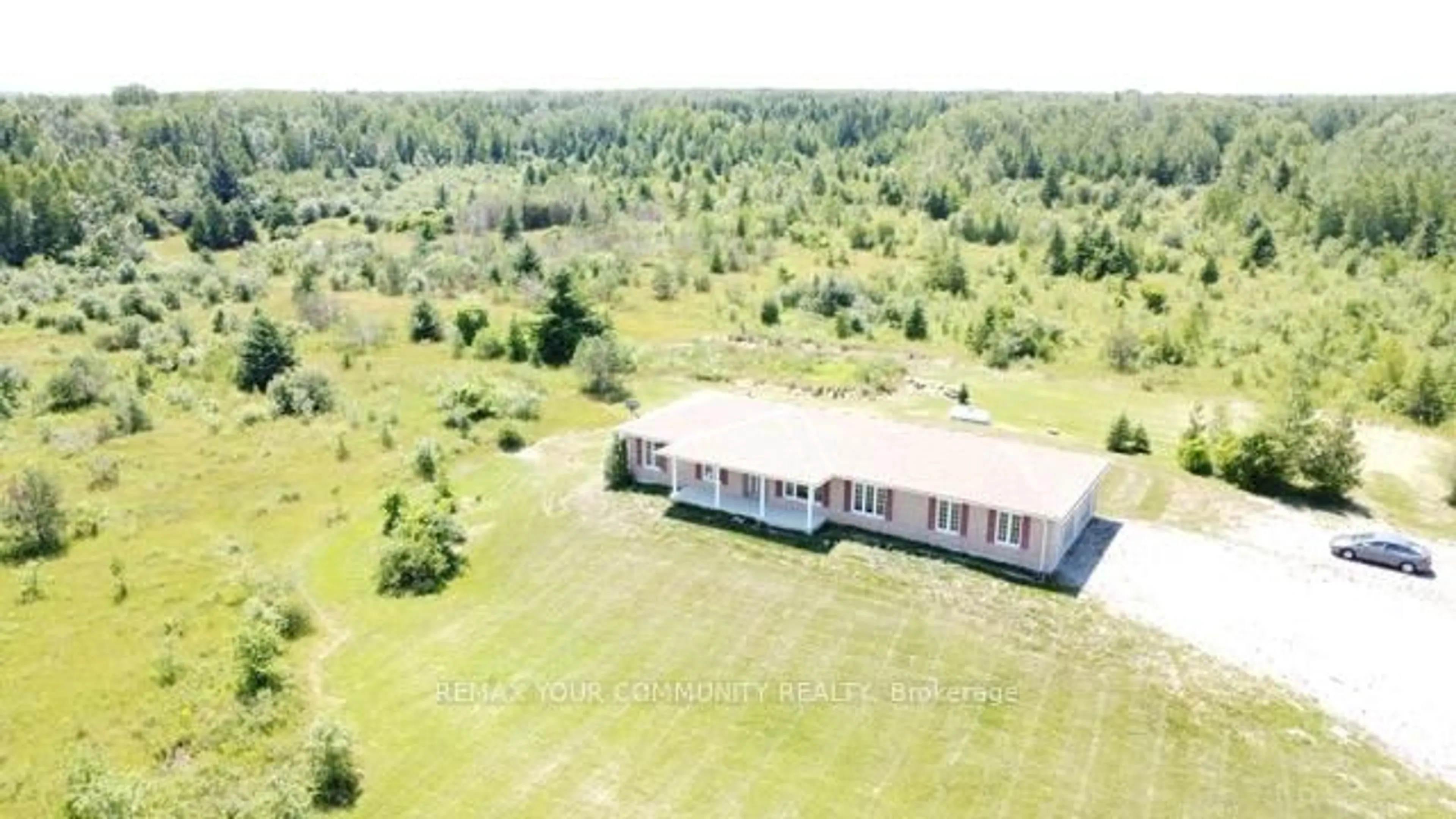 A pic from outside/outdoor area/front of a property/back of a property/a pic from drone, building for 31750 Simcoe St, Brock Ontario L0K 1A0
