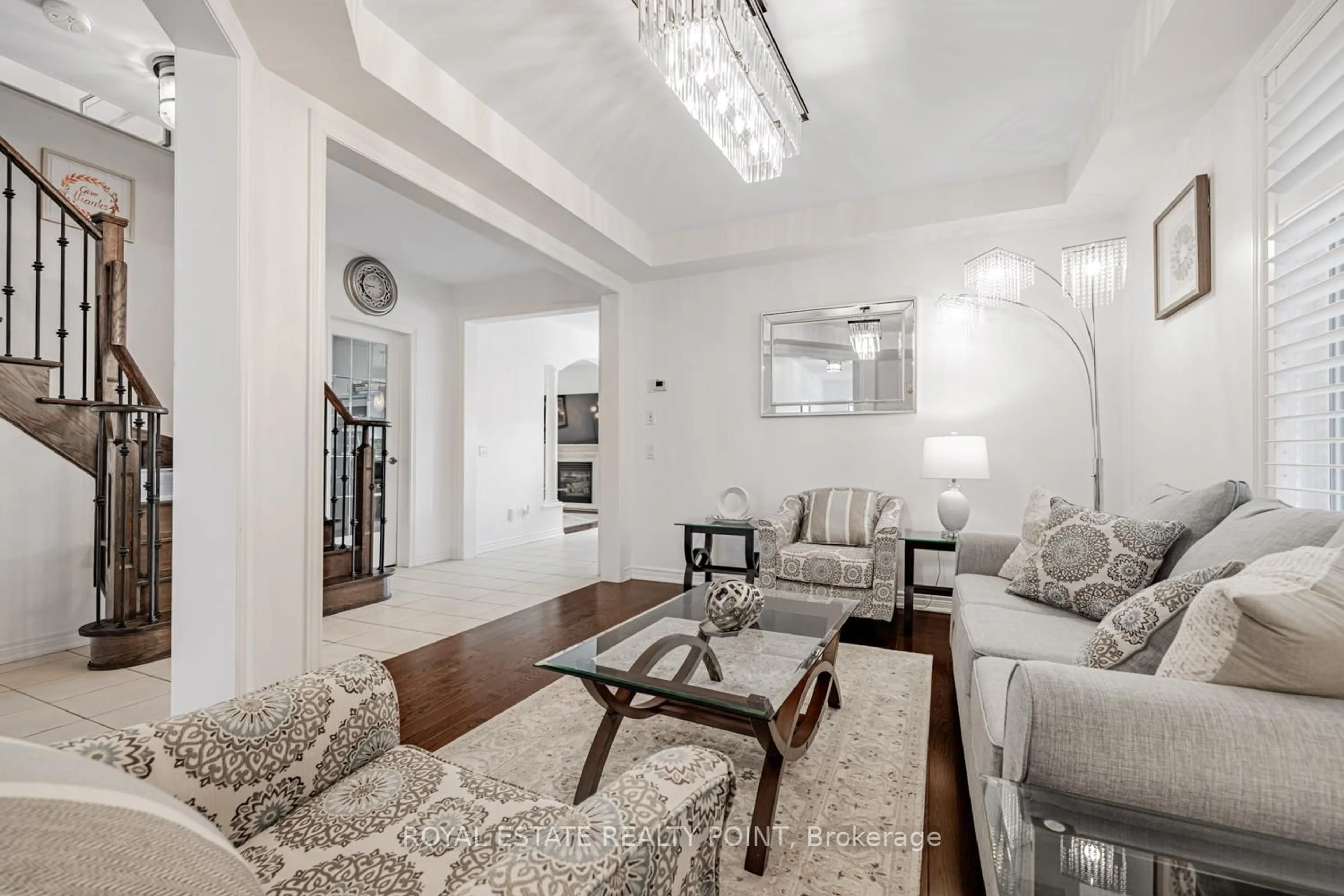 Living room with furniture, unknown for 44 Headwind Blvd, Vaughan Ontario L4H 3R9