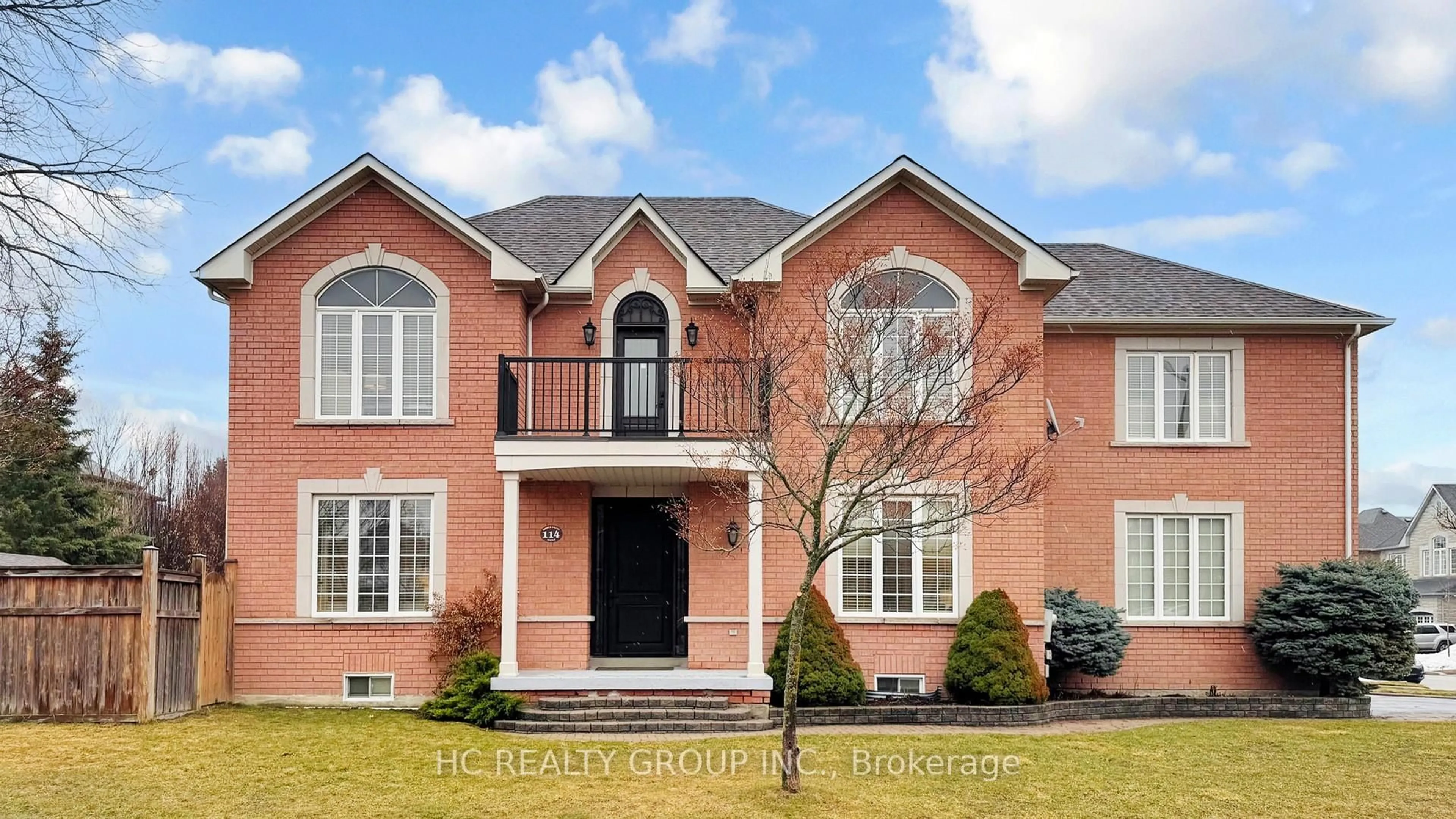 Home with brick exterior material, street for 114 Timber Valley Ave, Richmond Hill Ontario L4E 4Z9